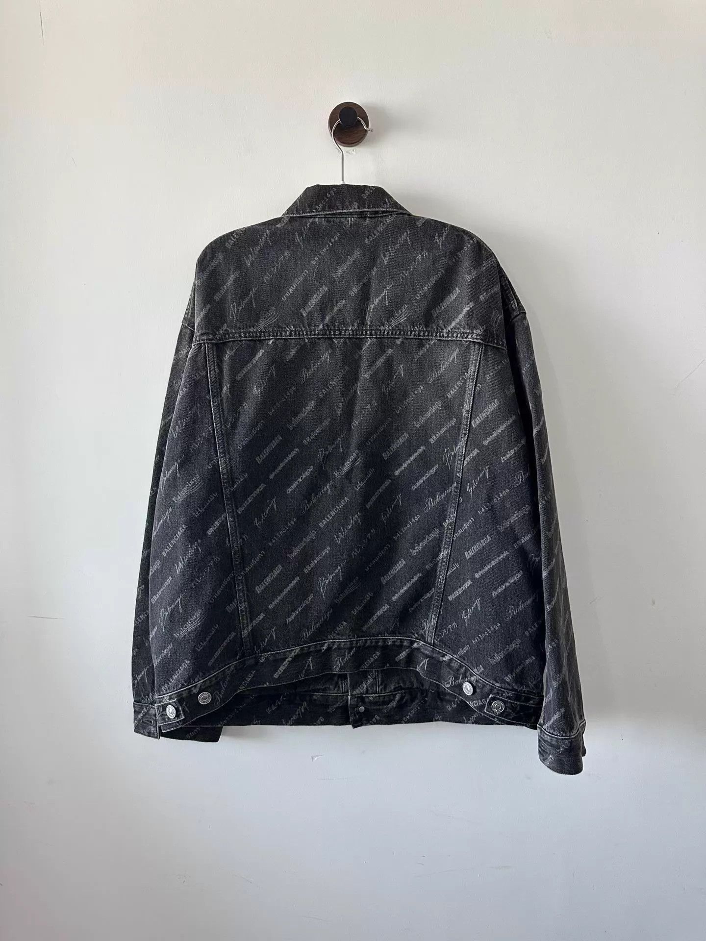 Balenciaga Balenciaga Allover Print Denim Jacket XS Unworn Size XS / US 0-2 / IT 36-38 - 2 Thumbnail
