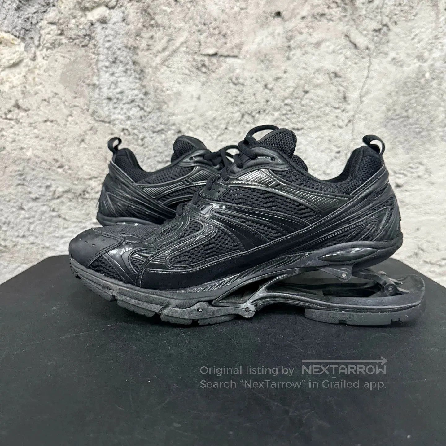 Balenciaga Black Low-Top Sneakers with Structured Supportive Sole. Size US 10 / EU 43 - 5 Thumbnail