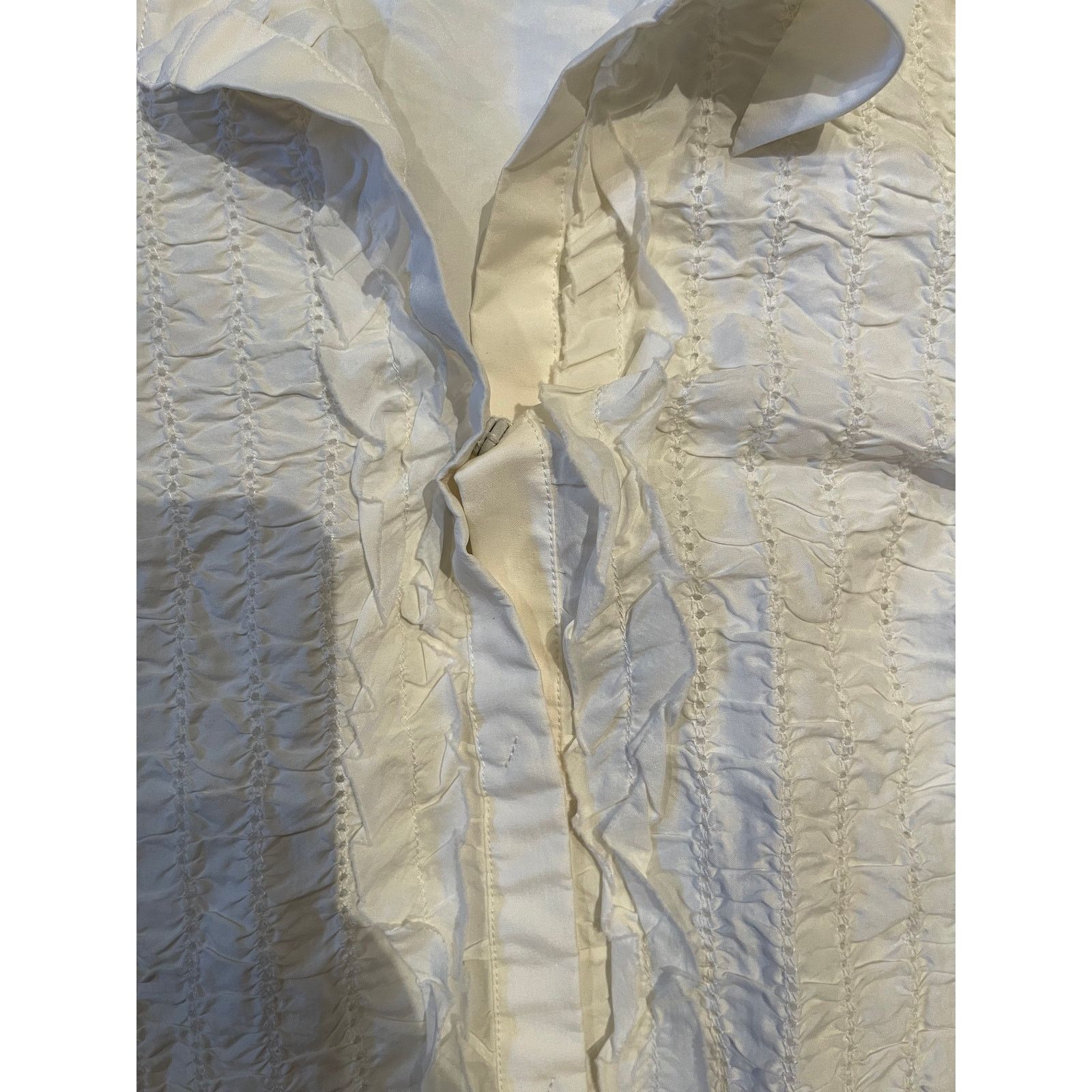 Elie Tahari Elie Tahari White Button Up Blouse Size Medium Lace Front Size M / US 6-8 / IT 42-44 - 6 Thumbnail