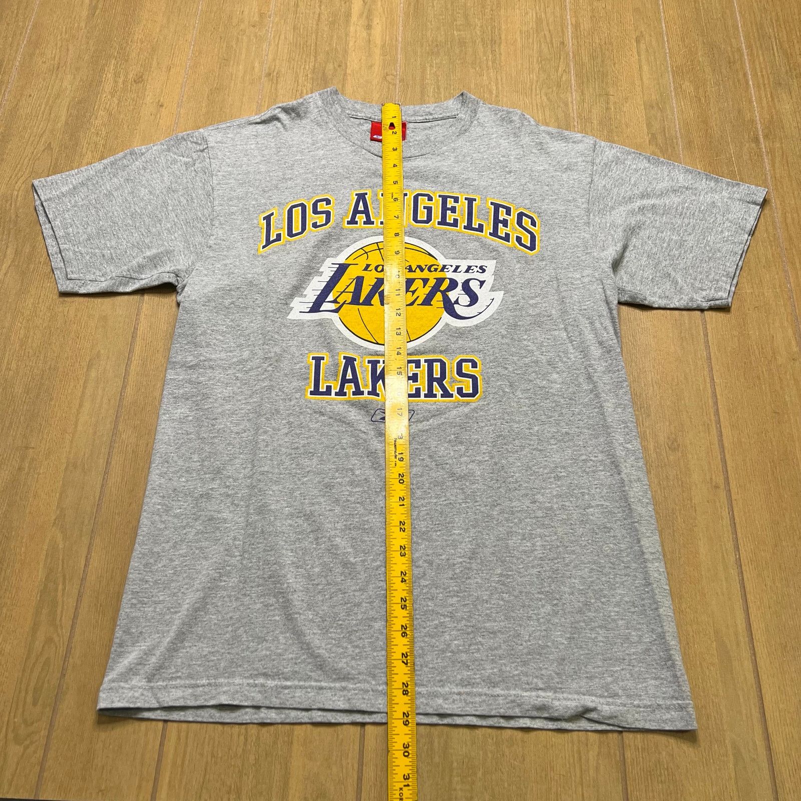 Reebok Vintage Los Angeles LA Lakers NBA T Shirt Size M Y2K Reebok Size US M / EU 48-50 / 2 - 5 Thumbnail