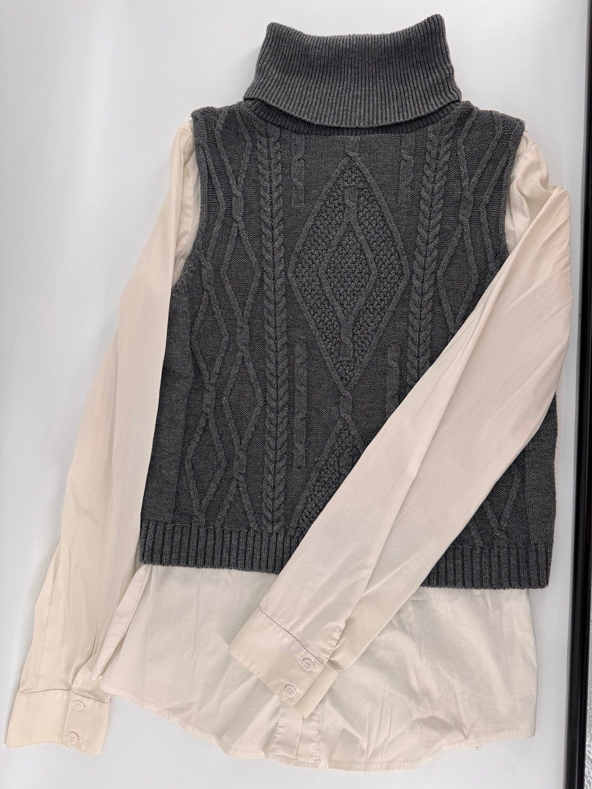 Bailey 44 Bailey 44 Back Tie Whit Gray Cable knit Sweater Top Small. Size S / US 4 / IT 40 - 1 Thumbnail