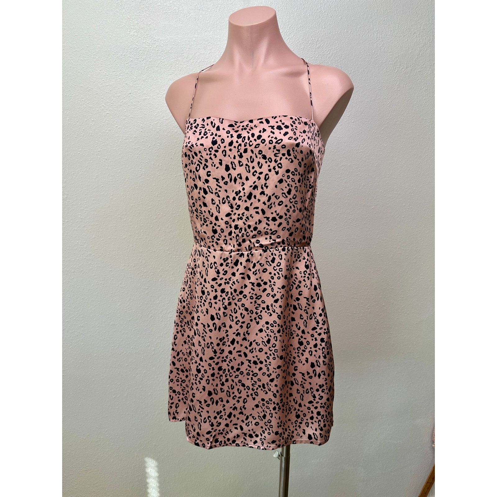 Reformation Reformation Silk Cheetah Mini Pink/Black 6 Spaghetti Strap Size M / US 6-8 / IT 42-44 - 1 Thumbnail