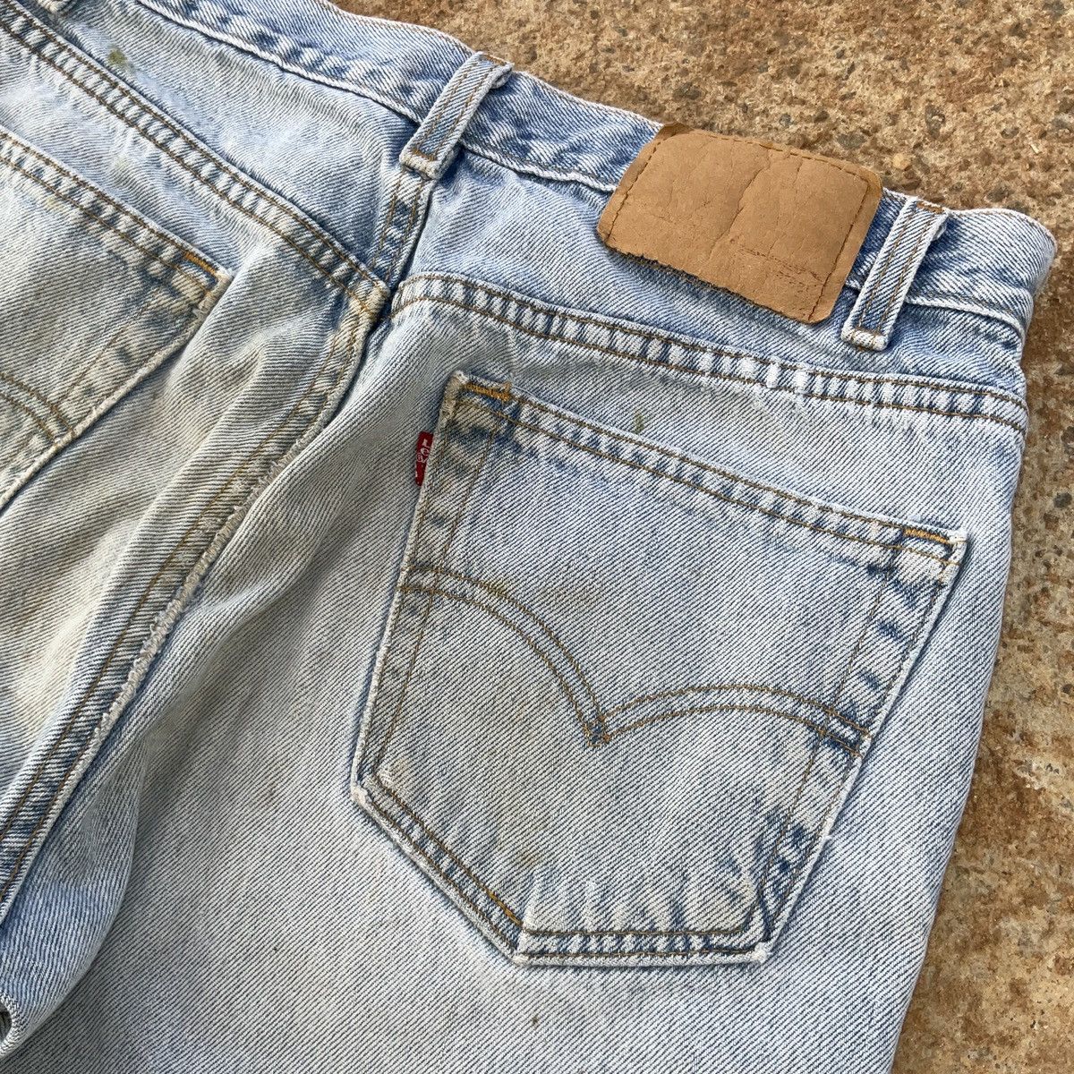 Levi's × Vintage Vintage Thrashed 90 Levi’s Made In USA 505 Denim Jean Pants Size US 34 / EU 50 - 11 Thumbnail