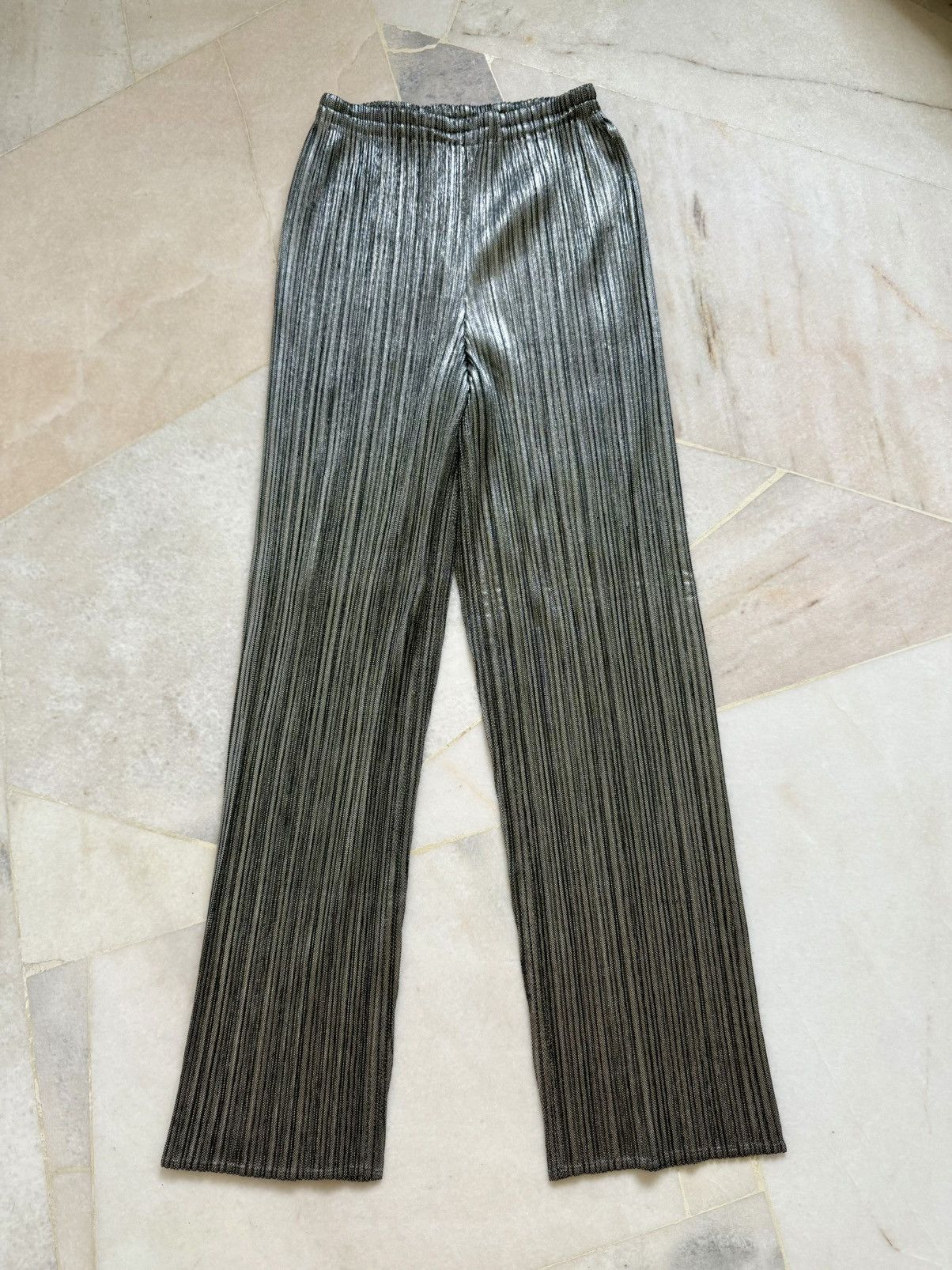 Pleats Please Issey Miyake Pleats please issey miyake pants Size 27" / US 4 / IT 40 - 1 Thumbnail