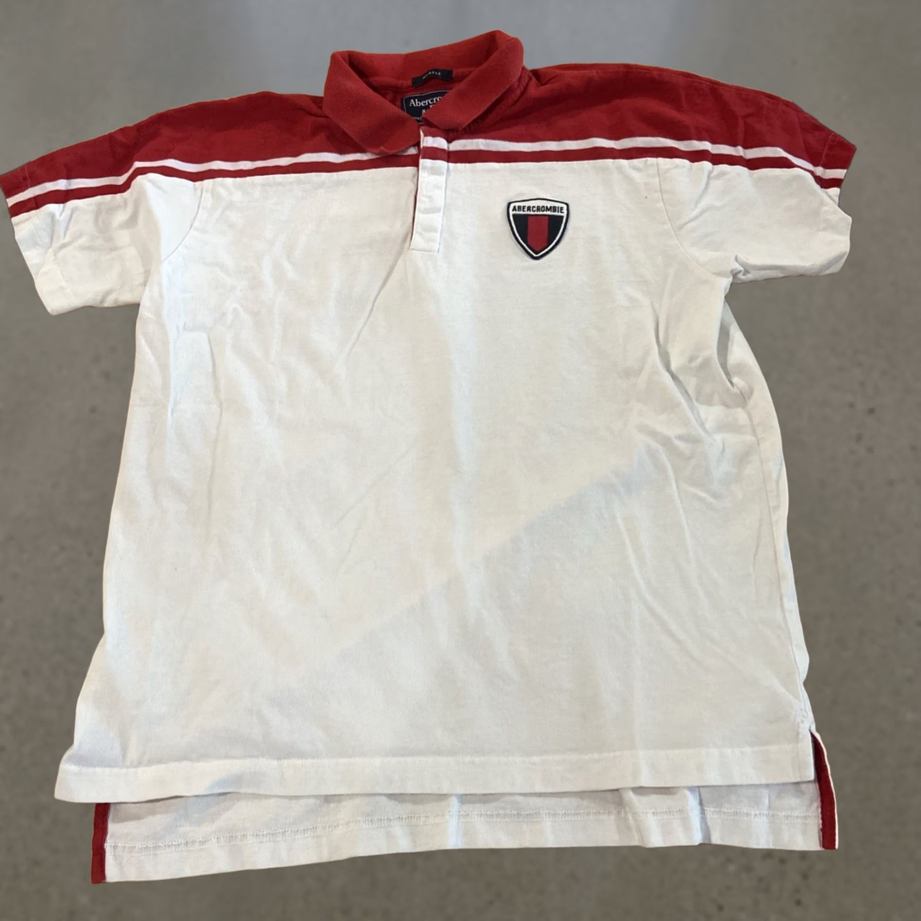Abercrombie & Fitch VINTAGE Abercrombie & Fitch Muscle Polo Shirt L Red Crest Shield Preppy Logo Mens Size US L / EU 52-54 / 3 - 1 Thumbnail