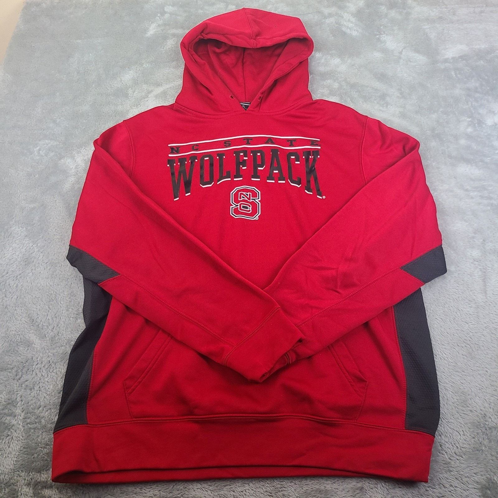 Colosseum Athletics NC State Wolfpack Hooded sweatshirt Size XL Red Size US XL / EU 56 / 4 - 1 Thumbnail