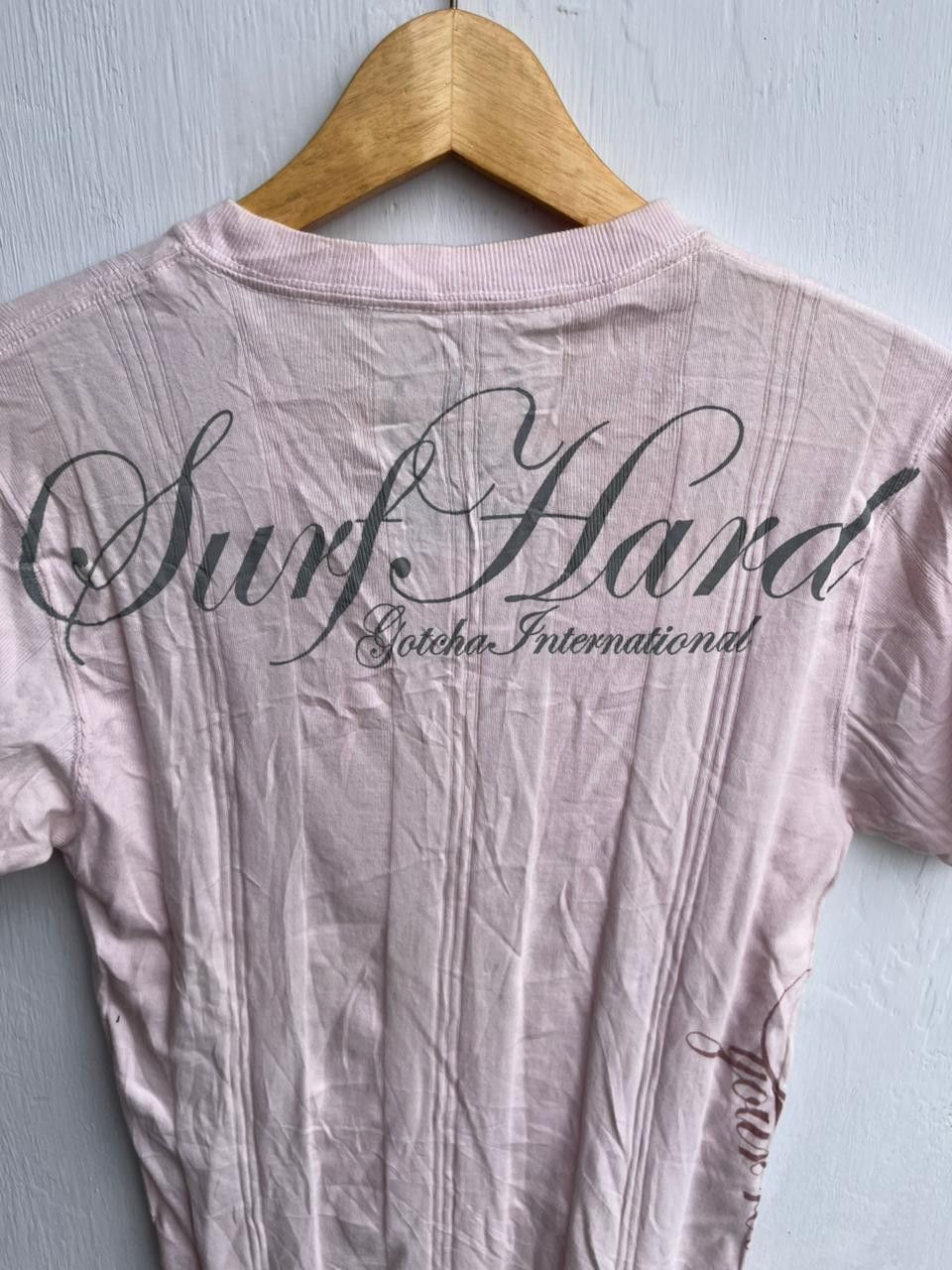 Japanese Brand Surf Gotcha Pink Poem Tee Size US S / EU 44-46 / 1 - 3 Thumbnail
