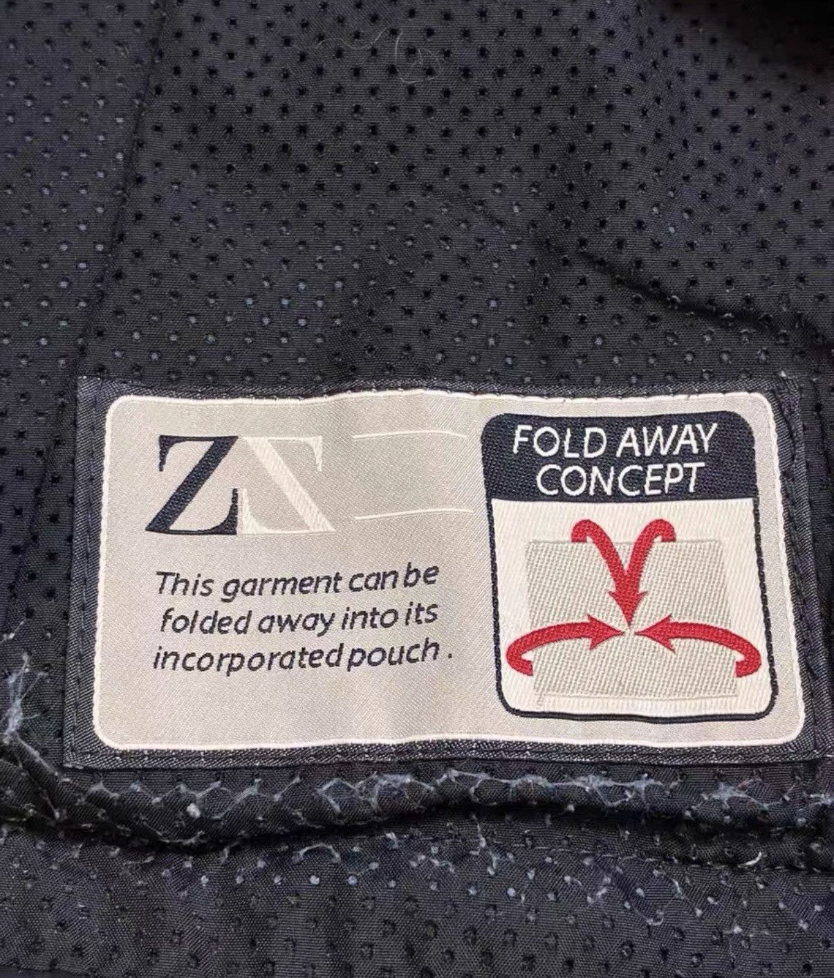 Z Zegna Zegna Sport Hooded Windbreaker Jacket J16 Size US M / EU 48-50 / 2 - 5 Thumbnail