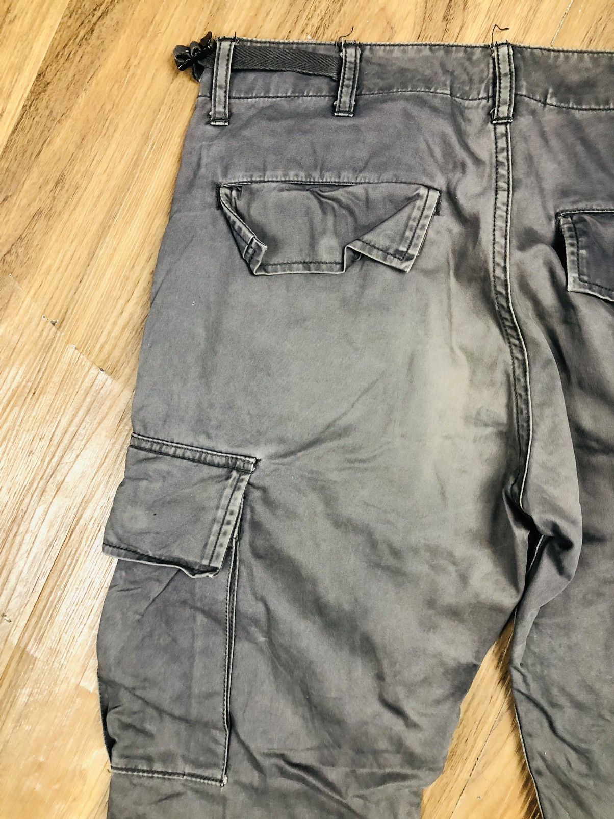 Attachment ATTACHMENT Made in Japan Wide Leg Cargo Pants (40) Size US 31 - 15 Thumbnail