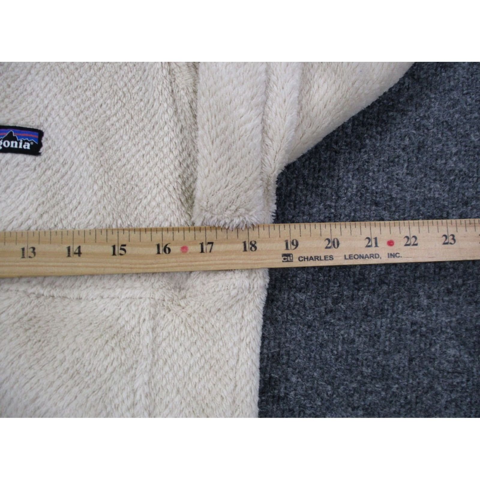 Patagonia Patagonia Jacket Womens S Beige Snap T Fleece Camping Outdoor Hiking Size S / US 4 / IT 40 - 5 Thumbnail
