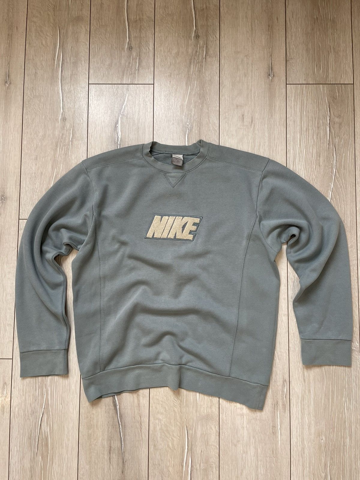 Nike × Vintage 00s Nike Vintage Big Logo Oversize Sweatshirt Size US L / EU 52-54 / 3 - 1 Thumbnail