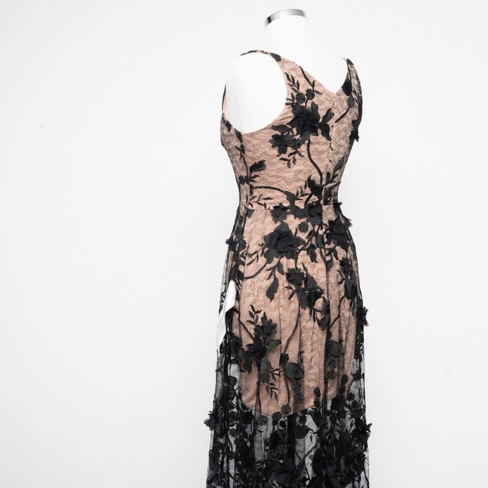Dress the Population Dress the Population. Sidney Gown . Size S / US 4 / IT 40 - 10 Thumbnail