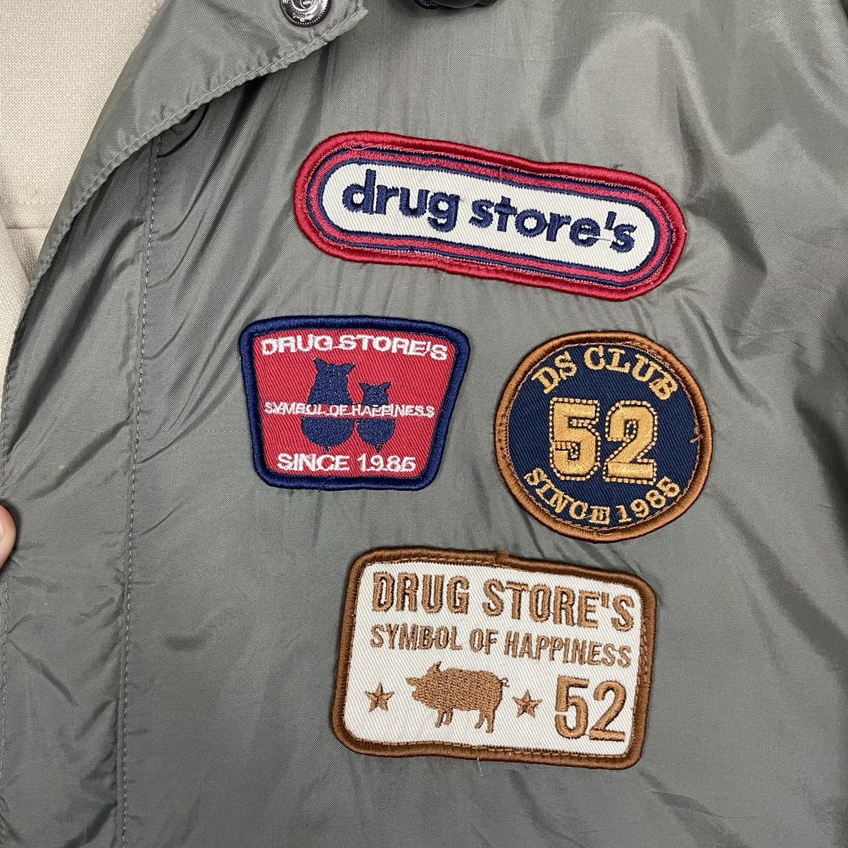 Hysteric Glamour × Japanese Brand 💥THE DRUG STORE PATCHERS LOGO HOODIE JACKET Size US L / EU 52-54 / 3 - 11 Thumbnail