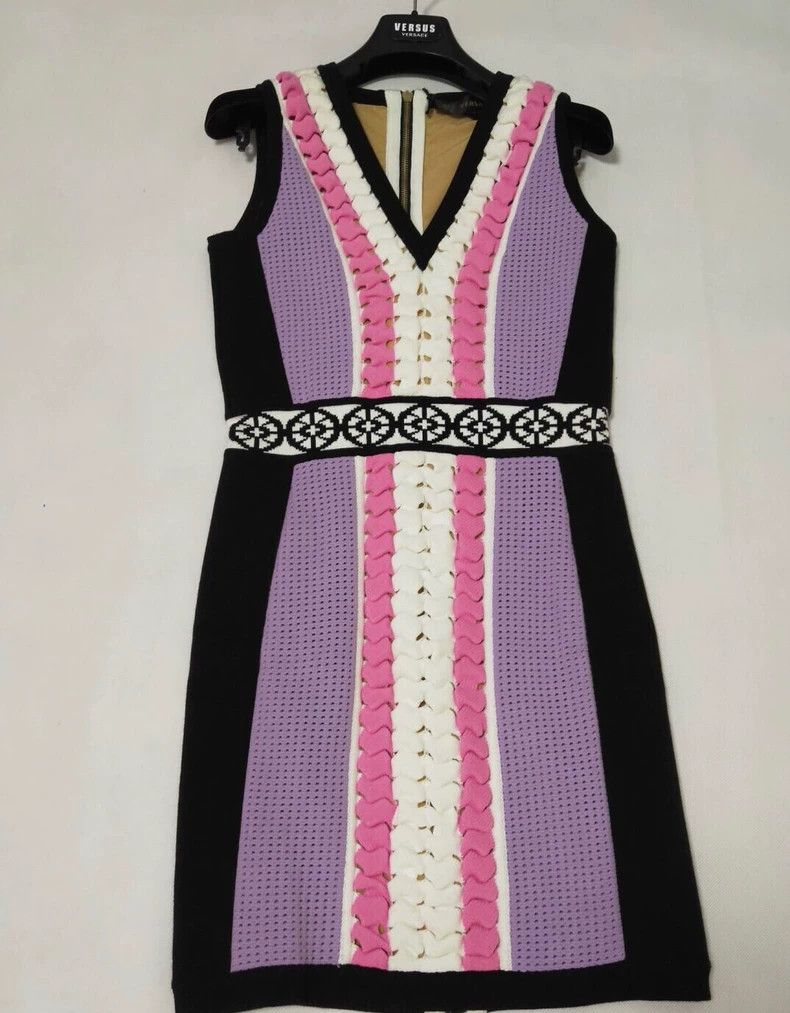 Versace Versace Sleeveless dress Size M / US 6-8 / IT 42-44 - 1 Thumbnail