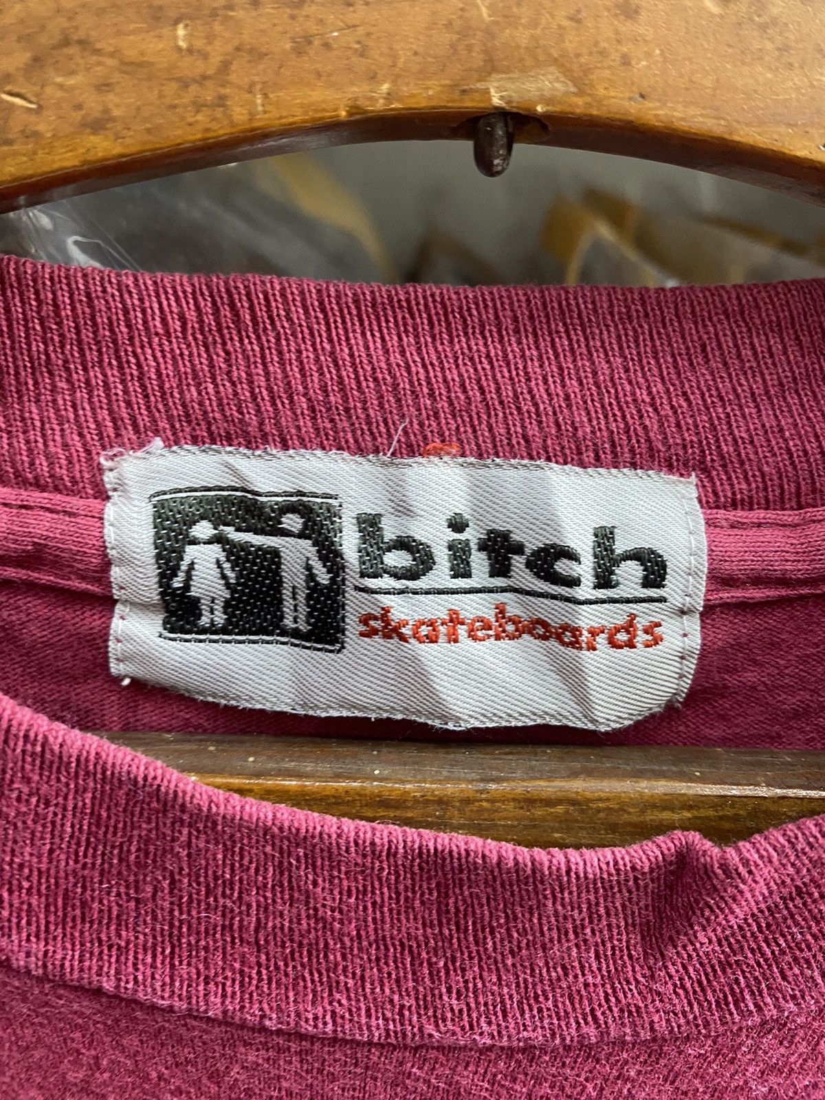 Vintage VINTAGE BITCH SKATEBOARD TSHIRT Size US M / EU 48-50 / 2 - 5 Thumbnail