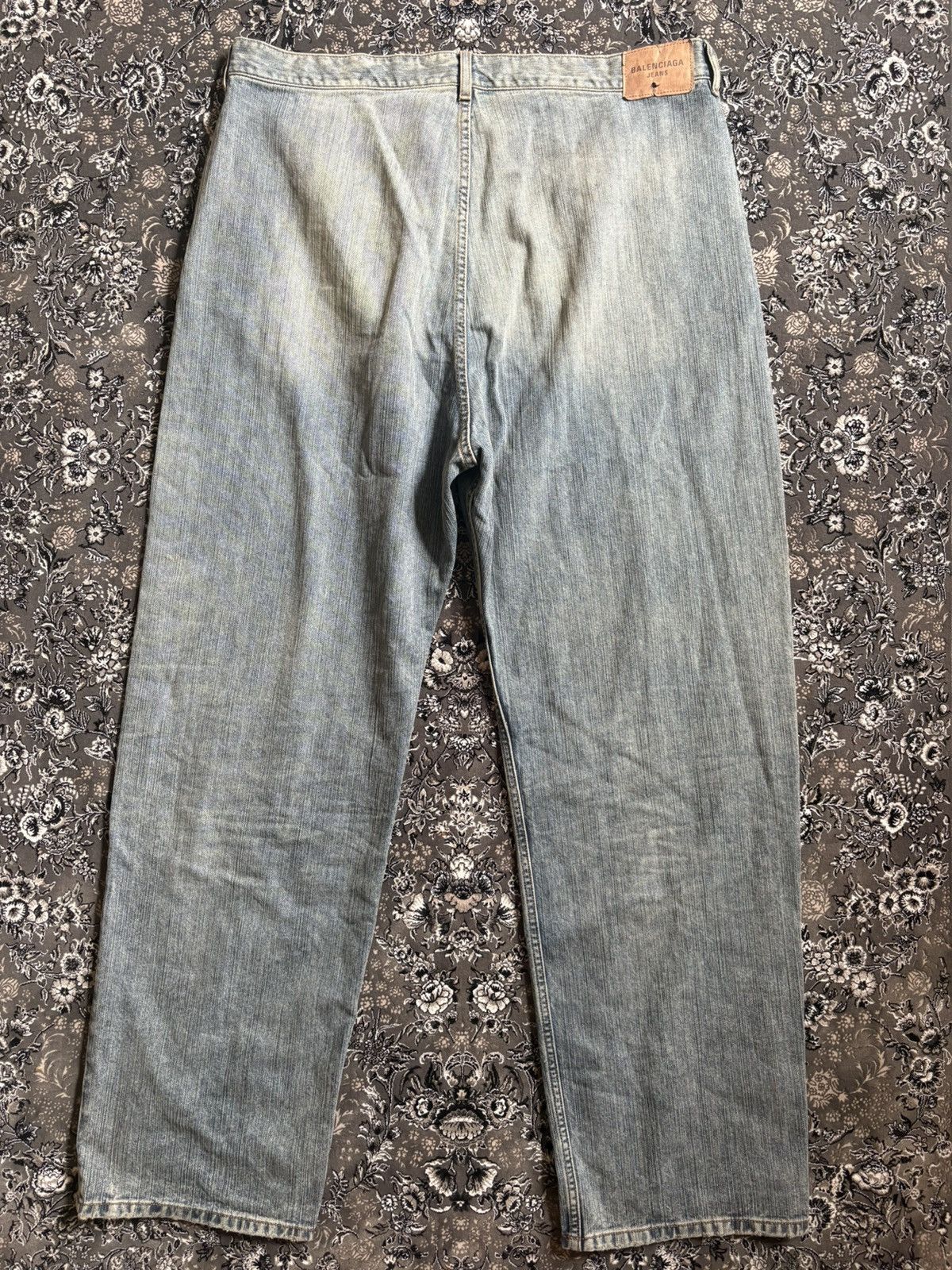 Balenciaga Balenciaga FW24 vintage stained blue Jeans Size US 34 / EU 50 - 5 Thumbnail