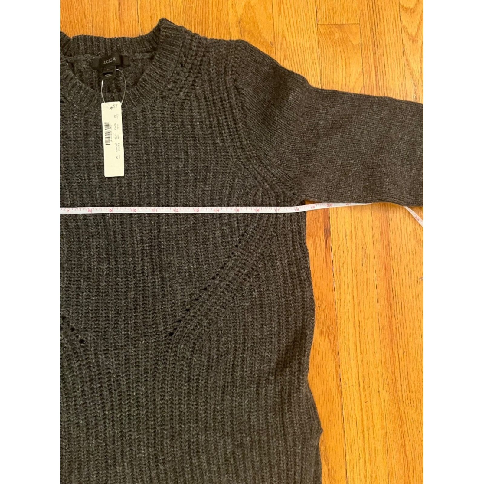 J.Crew J.Crew Lambswool Blend Pointelle Knit Sweater -Charcoal Gray Size M / US 6-8 / IT 42-44 - 4 Thumbnail