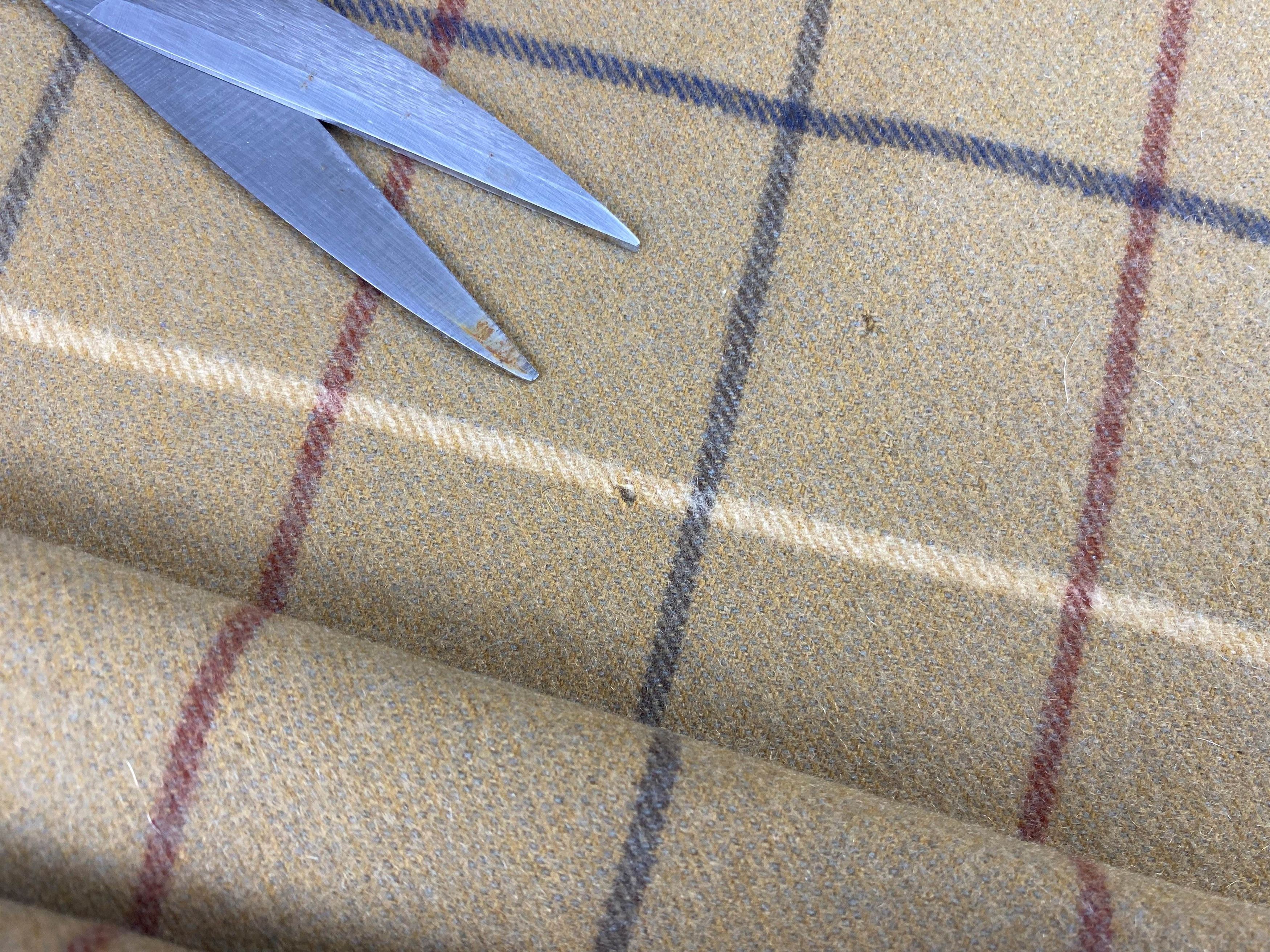 Vintage Burberrys Pure Cashmere Checkered Vintage Scarf Size ONE SIZE - 7 Thumbnail