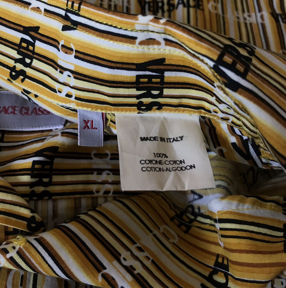 Versace versace printed monogram shirt Size US XL / EU 56 / 4 - 12 Thumbnail