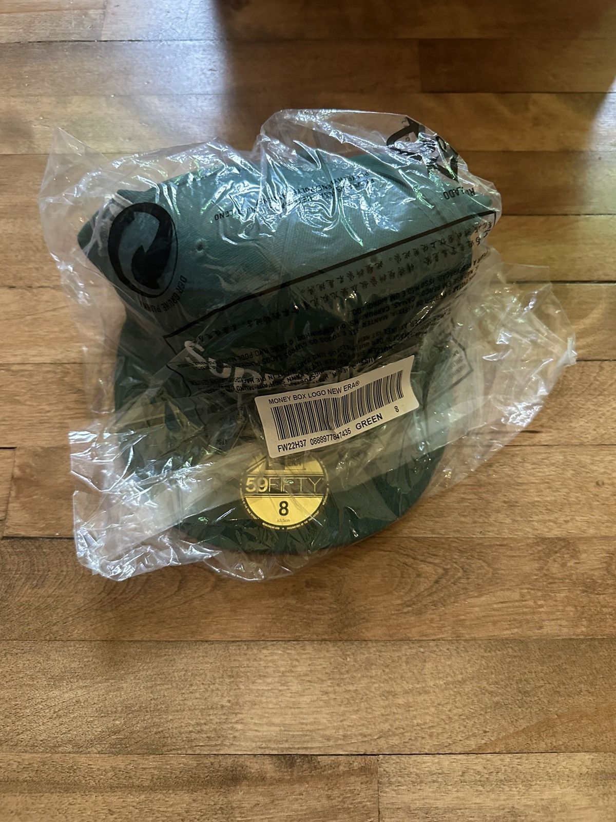 Supreme Supreme Money Box Logo New Era Hat Green SIZE 8 Size ONE SIZE - 1 Thumbnail