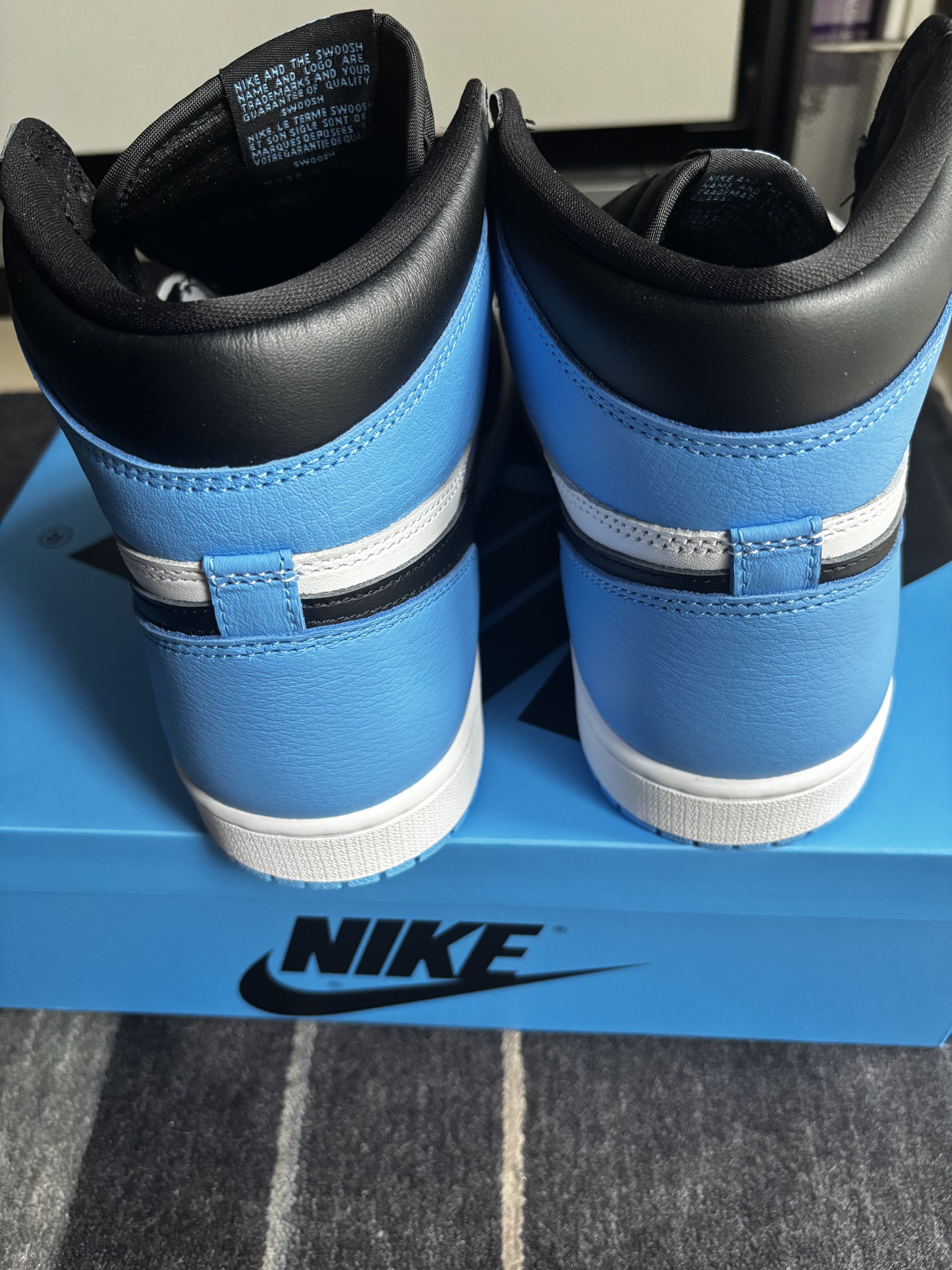 Jordan Brand Nike Air Jordan 1 Retro High UNC Toe 2023 US10.5/EU44.5 Size US 10.5 / EU 43-44 - 9 Thumbnail