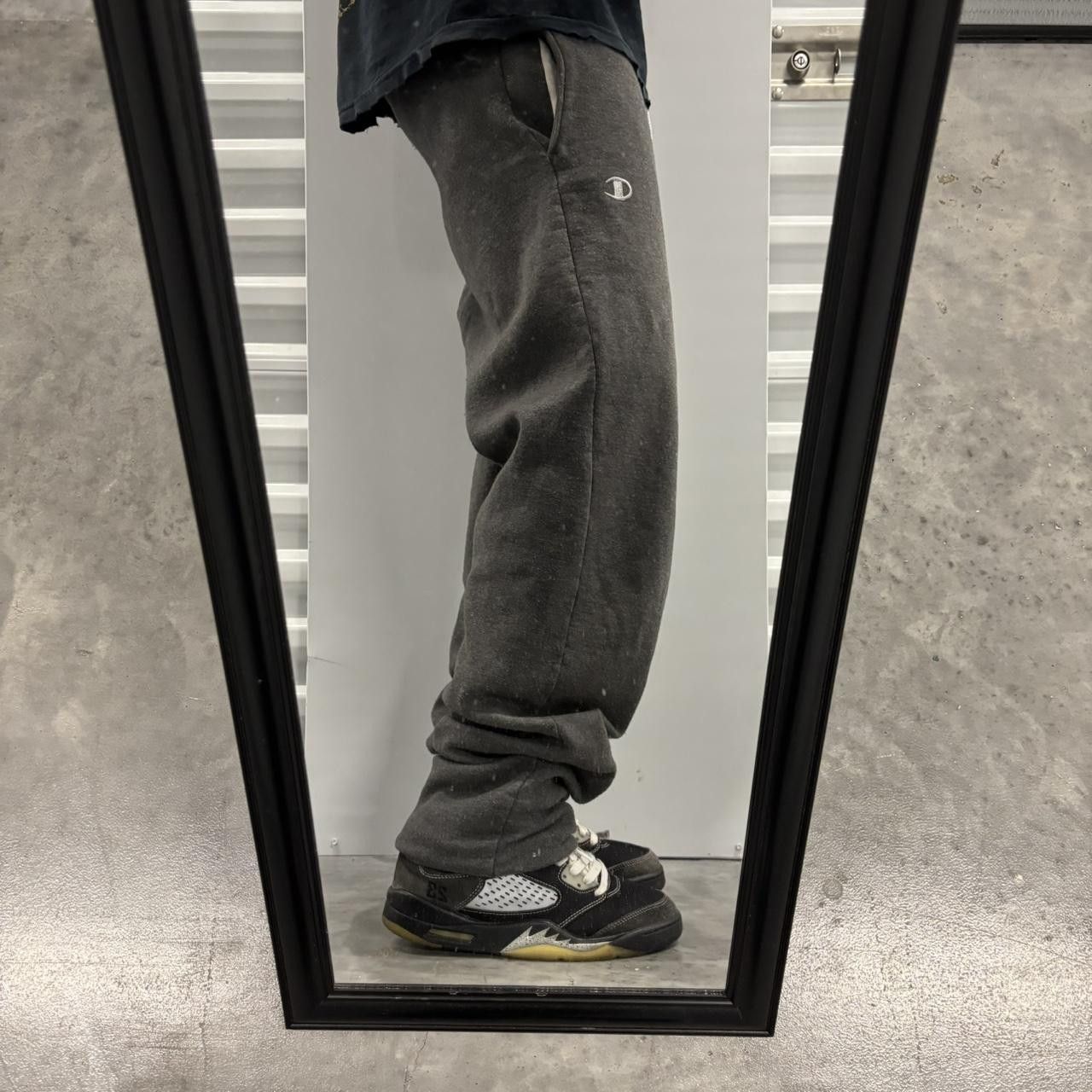Japanese Brand × Vintage Crazy Vintage Y2K/2000s Faded Grey Essential Sweatpants! Size US 32 / EU 48 - 2 Thumbnail