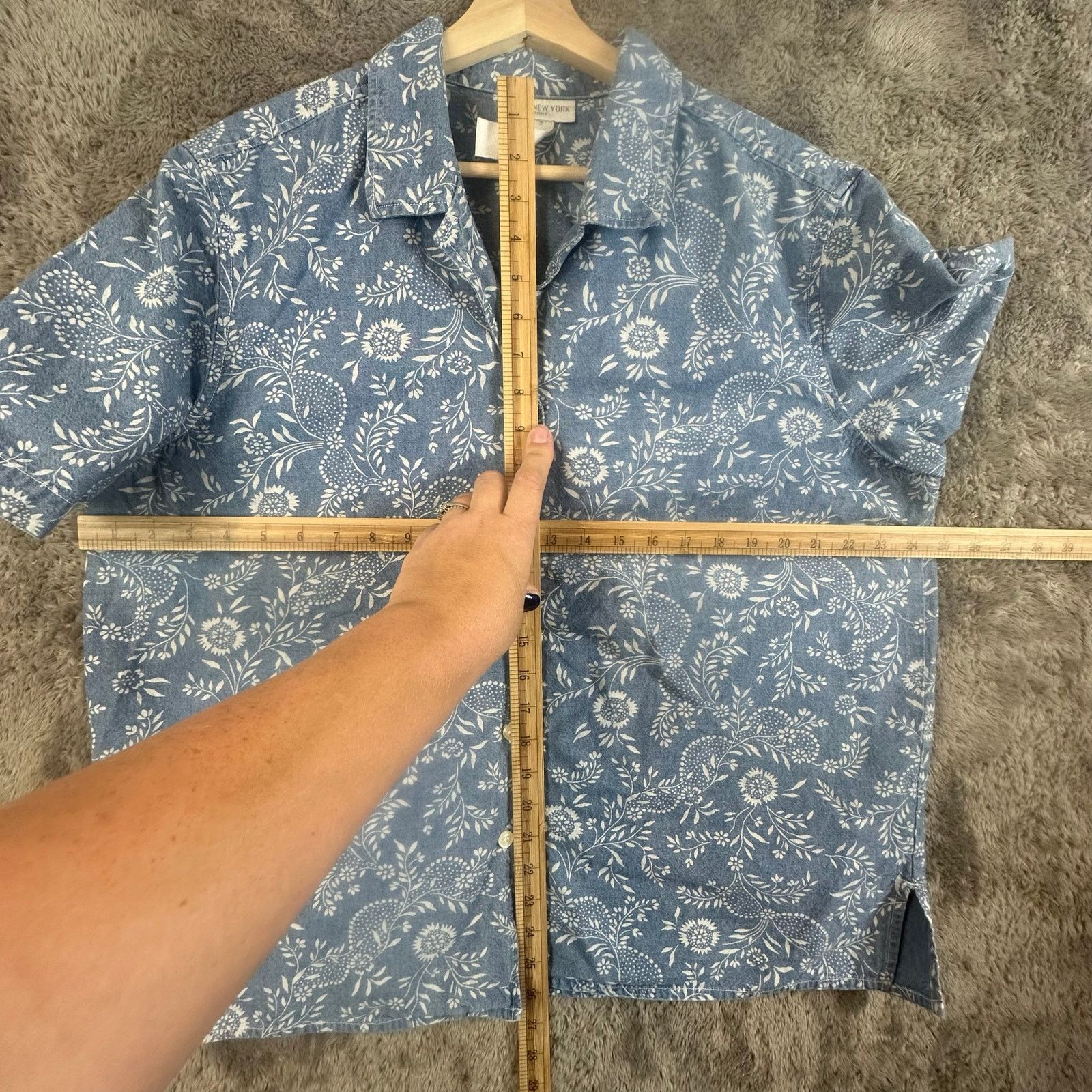Jones New York Vintage Denim Floral Button Down Short Sleeve Shirt Top Size L / US 10 / IT 46 - 6 Thumbnail