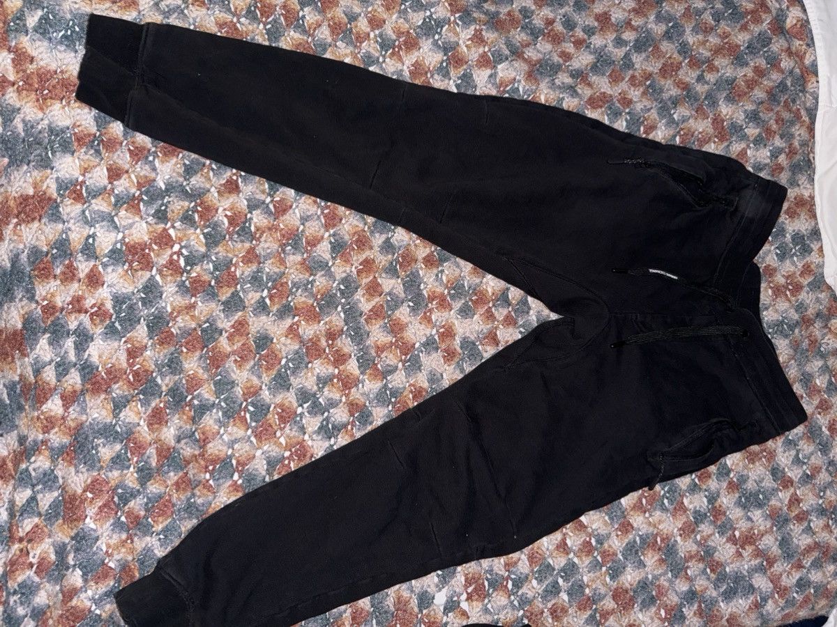 Armani Exchange Armani Exchange Sweatpants Joggers Black Size US 30 / EU 46 - 2 Thumbnail