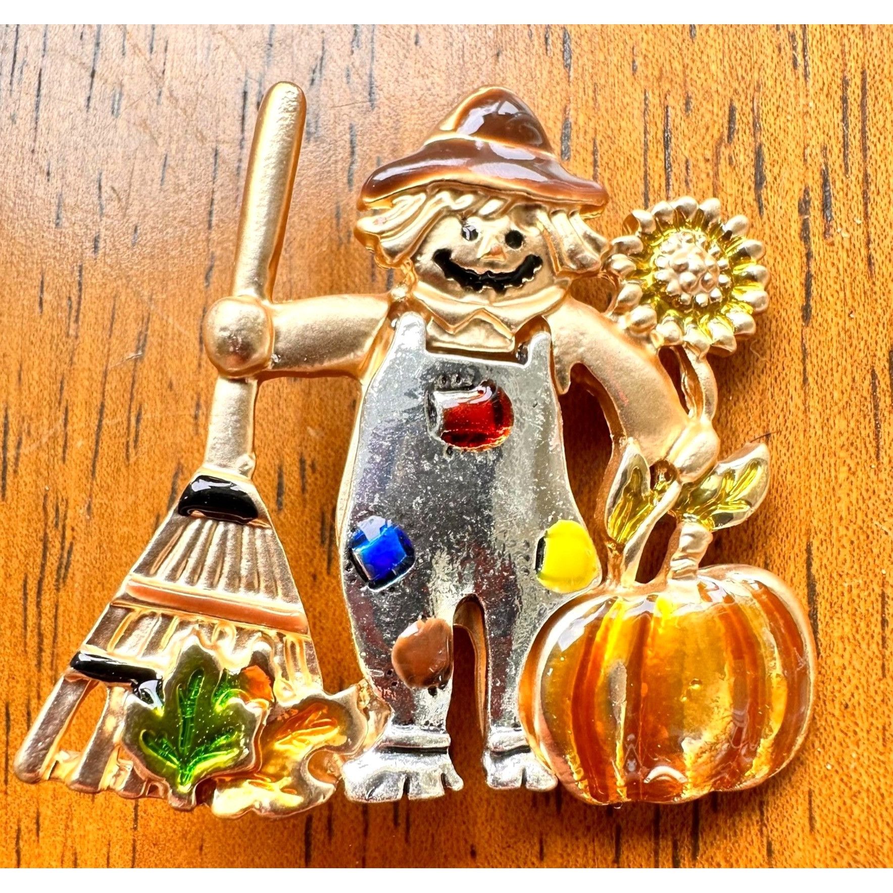Handmade Scarecrow Brooch Pin New Fall Pumpkin Autumn Leaves Rake Sun Size ONE SIZE - 10 Thumbnail