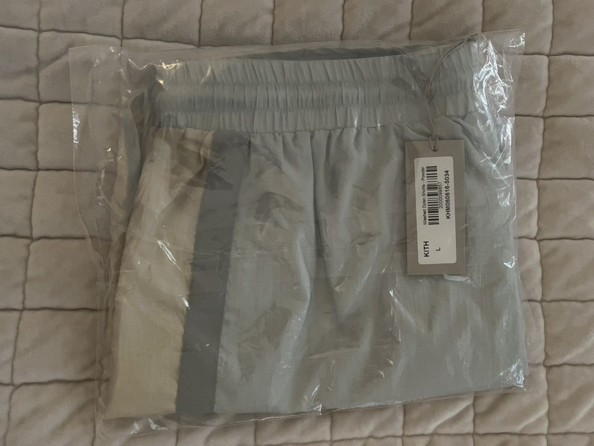 Kith Kith Washed Dylan Shorts in Powder Nylon Shorts Size Large Size US 34 / EU 50 - 6 Thumbnail
