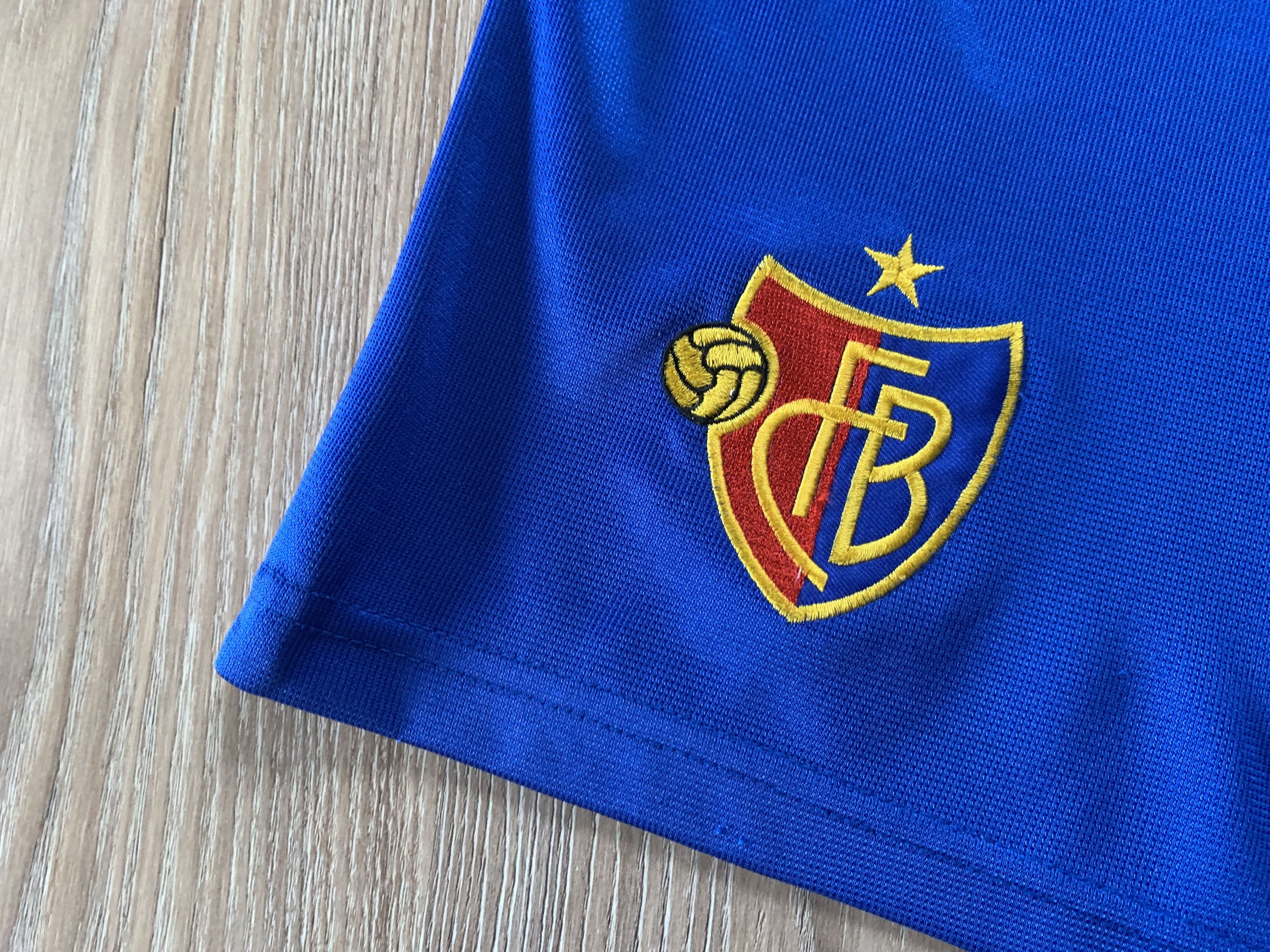 Vintage FC Basel Vintage Shorts Size US 32 / EU 48 - 5 Thumbnail