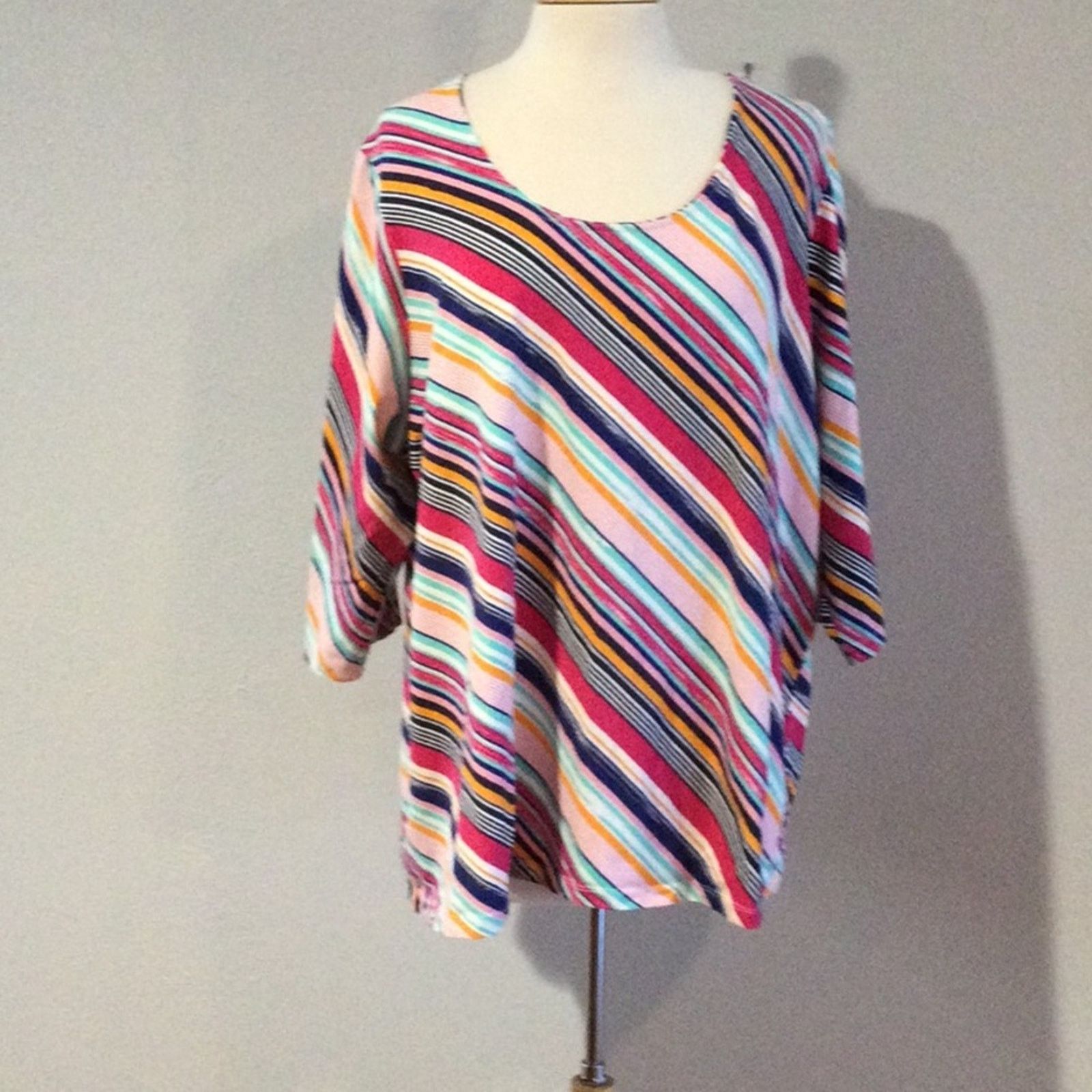 Other Jessica London 3/4 Sleeve Pullover Top Size 26/28 Size 4XL / US 24-26 - 1 Thumbnail