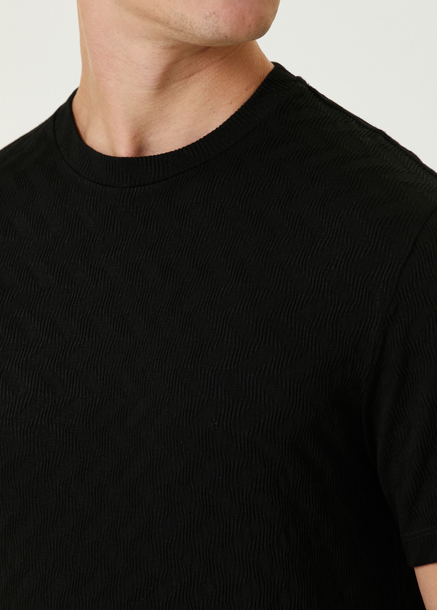 Giorgio Armani GIORGIO ARMANI mainline black zigzag pattern t-shirt Size US M / EU 48-50 / 2 - 4 Thumbnail
