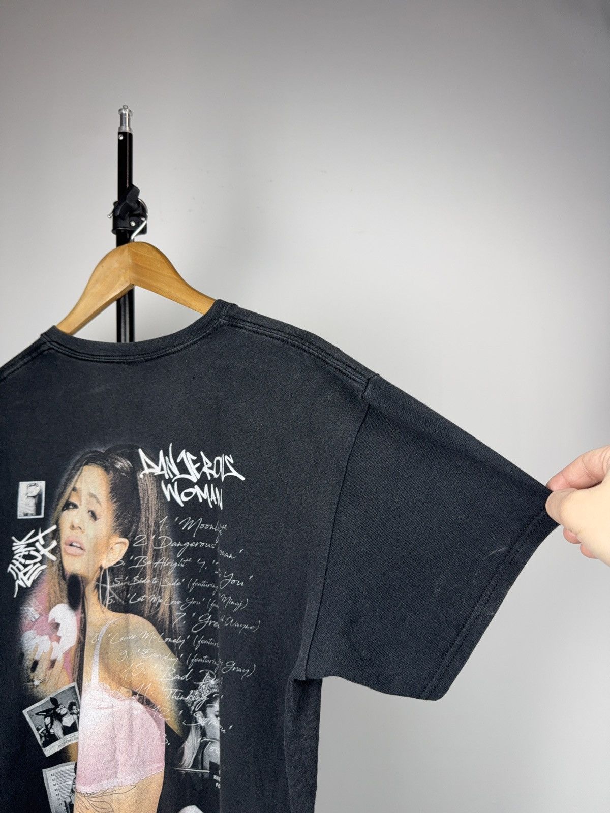 Band Tees Ariana Grande 2016 Dangerous Woman Tour T-Shirt Black Size US L / EU 52-54 / 3 - 14 Thumbnail