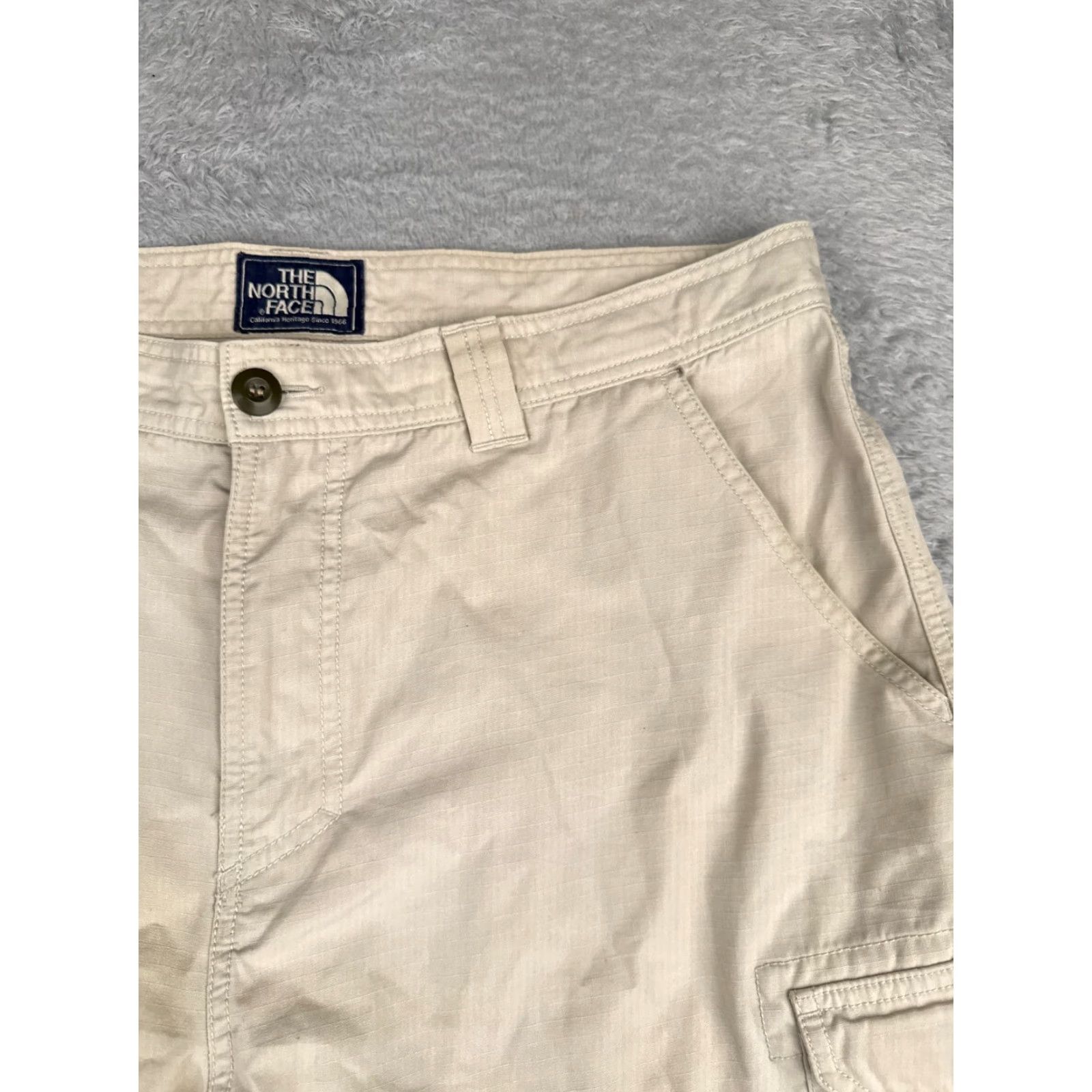 The North Face The North Face Shorts Men 40 Beige Cargo Cotton Blend Rip-Stop Hike 37x12 Size US 40 / EU 56 - 5 Thumbnail