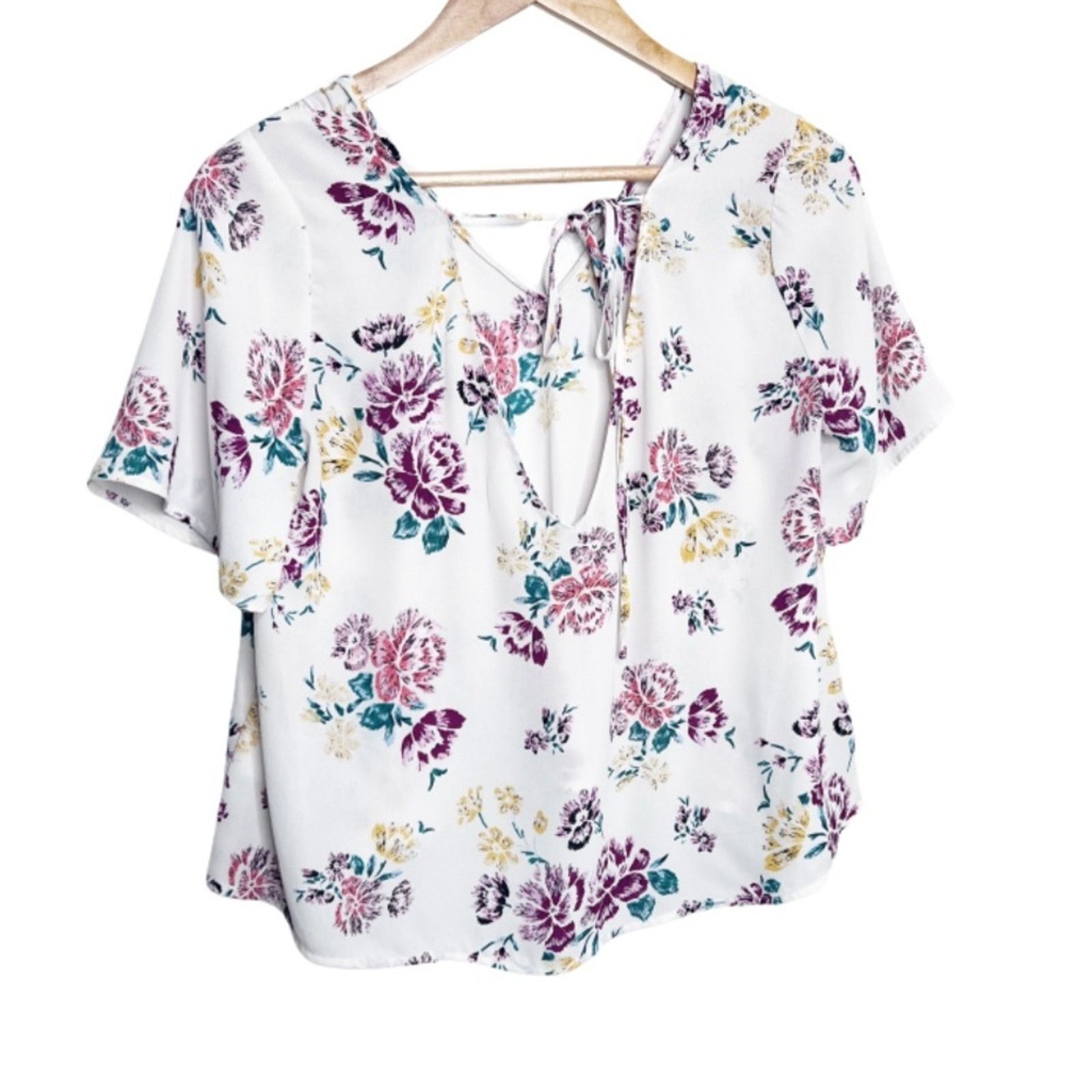 Other Lush Women's Floral V-Cut Front Flowy Boho Cropped Blouse Size S / US 4 / IT 40 - 12 Thumbnail