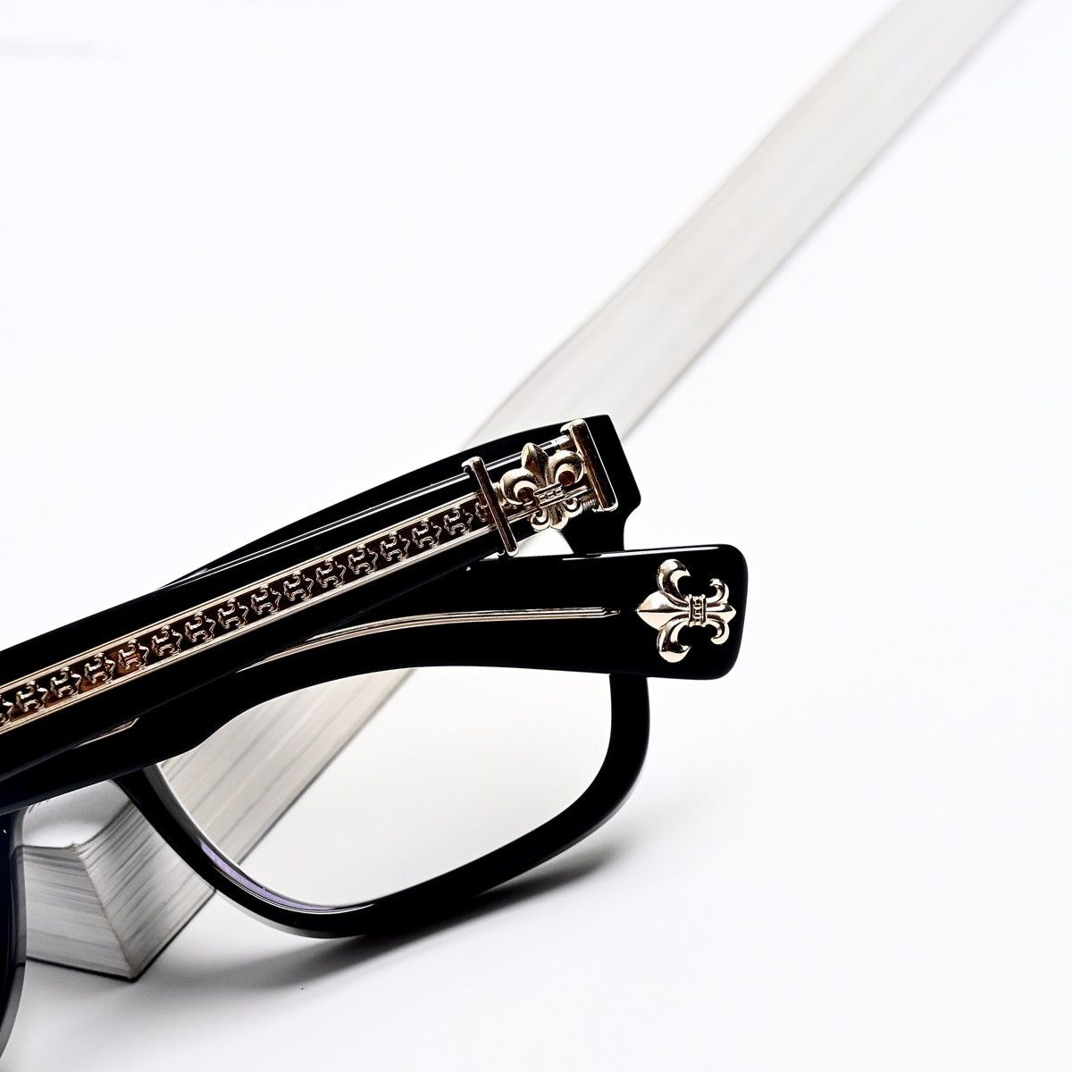 Chrome Hearts CHROME HEARTS SEE YOU IN TEA BLACK 18K GOLD PLATED GLASSES Size ONE SIZE - 13 Thumbnail