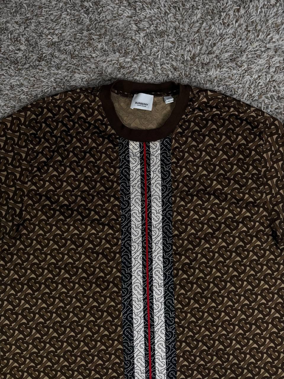 Burberry Burberry Stripe Monogram Short Sleeve Brown T-Shirt Size US M / EU 48-50 / 2 - 2 Thumbnail