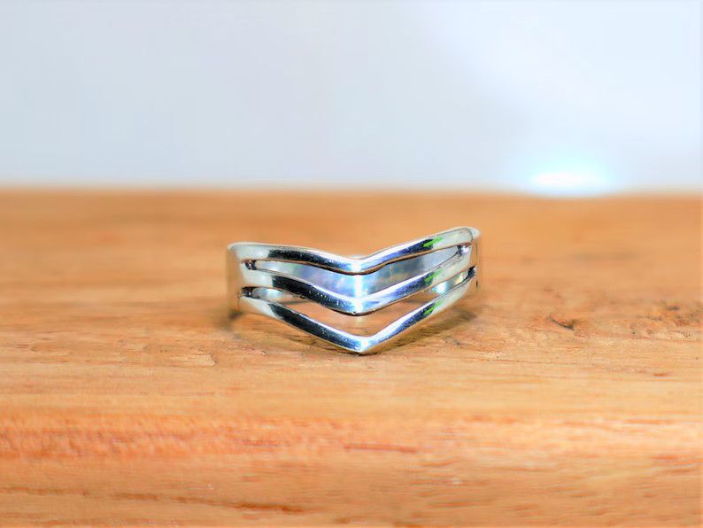 Handmade V Shape Ring, 925 Sterling Silver Band, Triple Chevron Ring, Size ONE SIZE - 1 Thumbnail