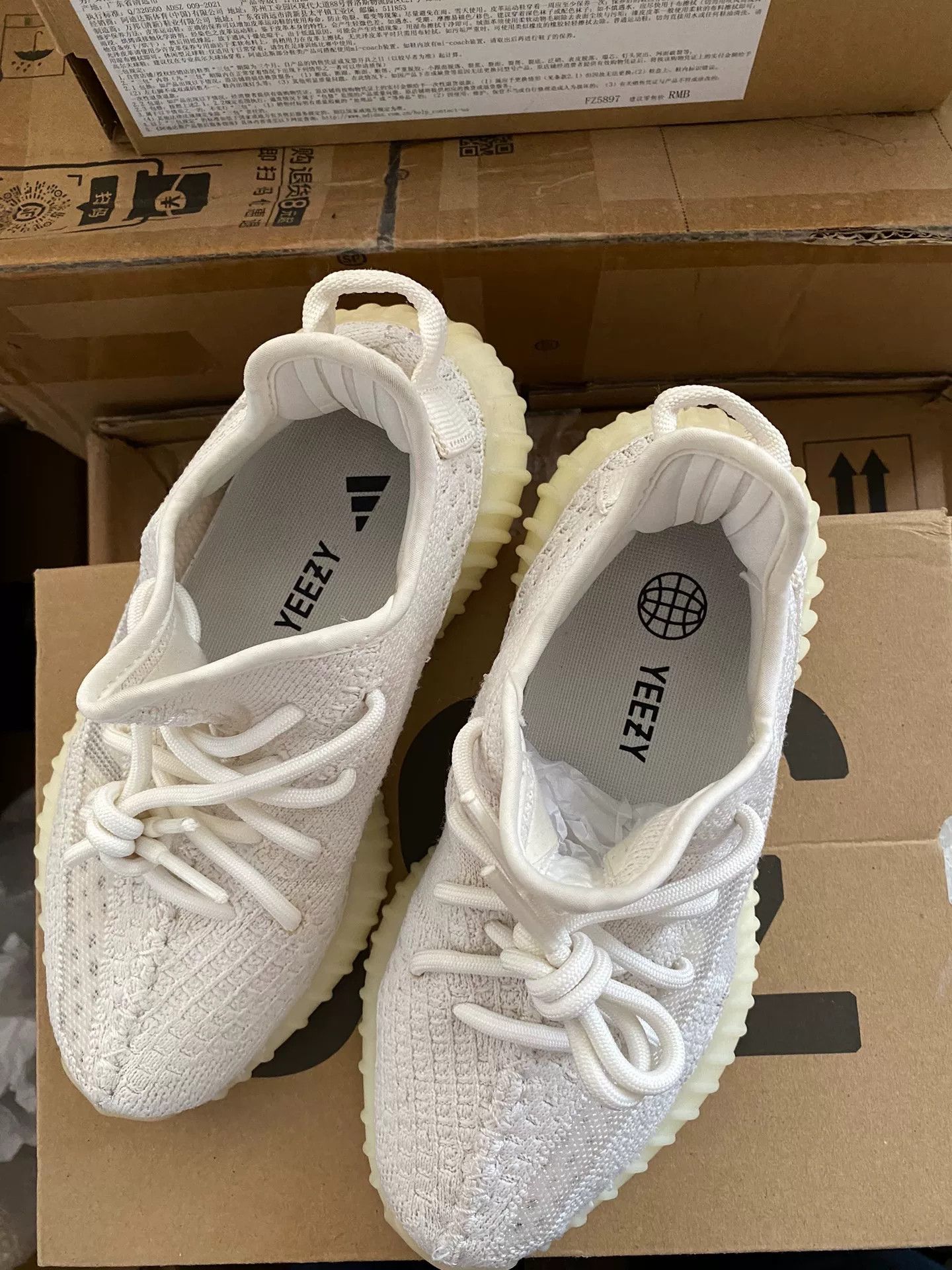 Adidas Adidas YEEZY350 White Lowtop Sneakers 35 Men Size US 5 / EU 37 - 1 Thumbnail