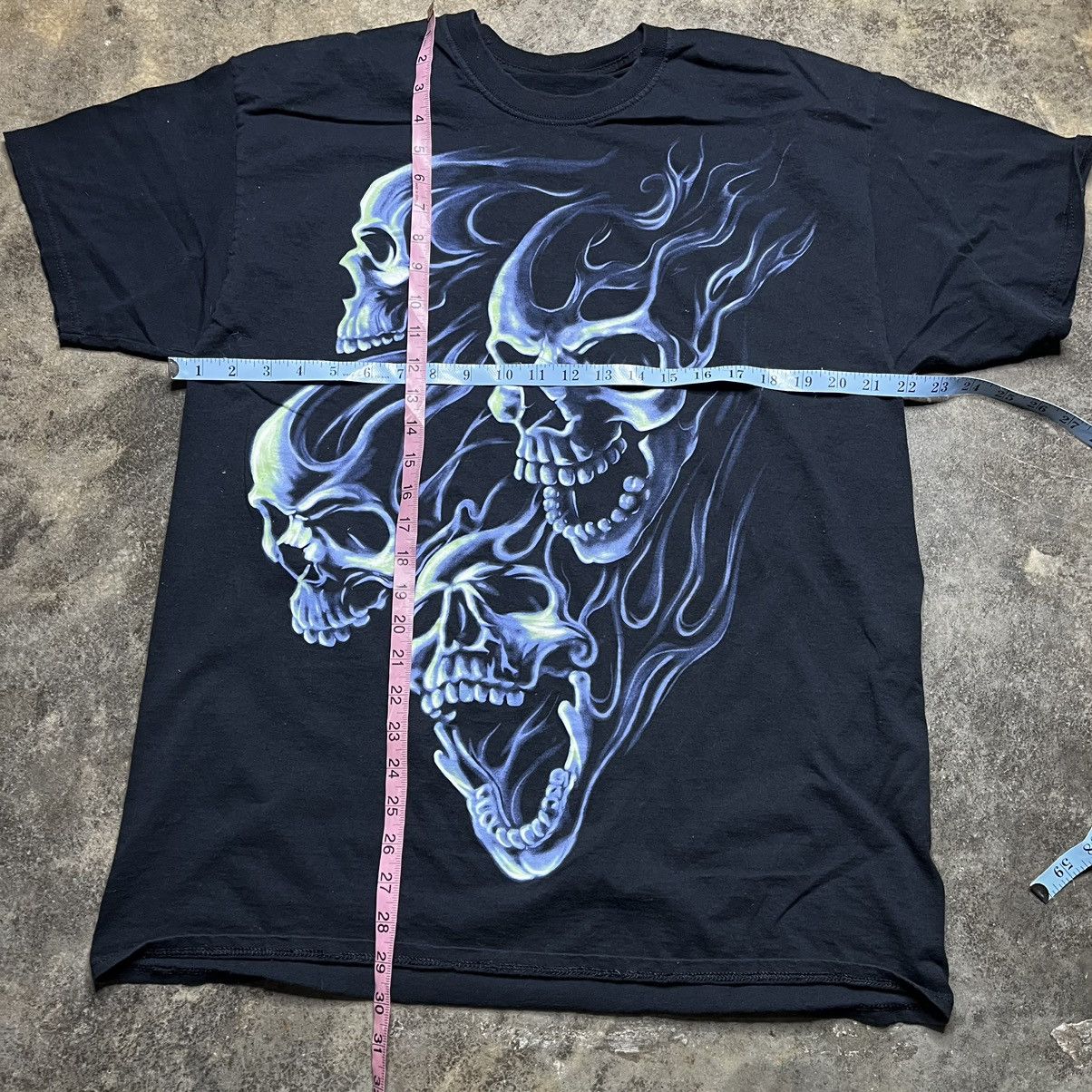 Vintage vintage y2k skull big print fire smoke tshirt Size US L / EU 52-54 / 3 - 3 Thumbnail
