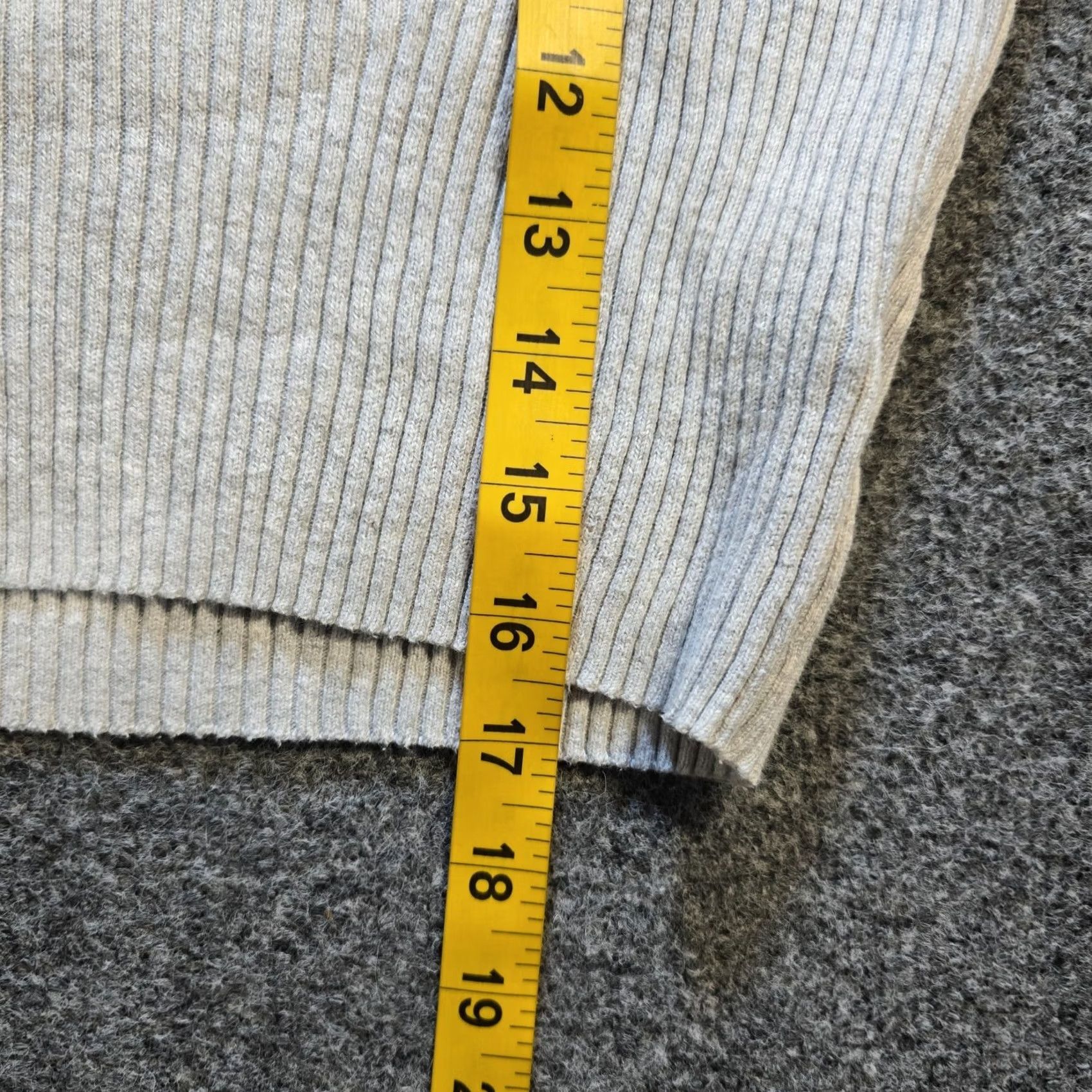 Brandy Melville Brandy Melville Sweater Womens One Size Gray Ribbed Knit Cropped Casual Minimal Pullover V-Neck Long Sleeve Knit Shirt Womens Size ONE SIZE - 6 Thumbnail