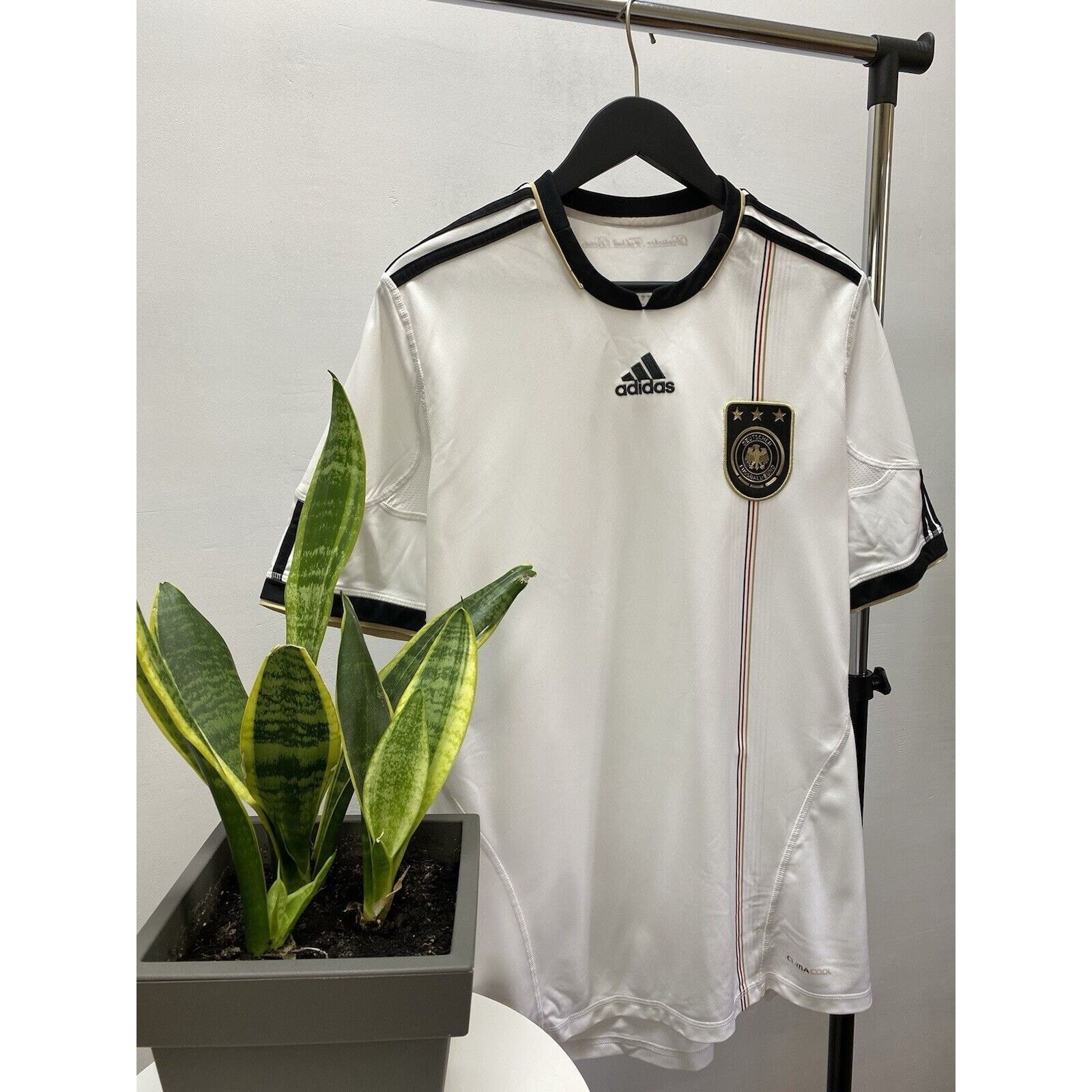 Adidas Adidas Germany 2010 2011 Home Soccer Jersey Football Shirt Size US M / EU 48-50 / 2 - 1 Thumbnail