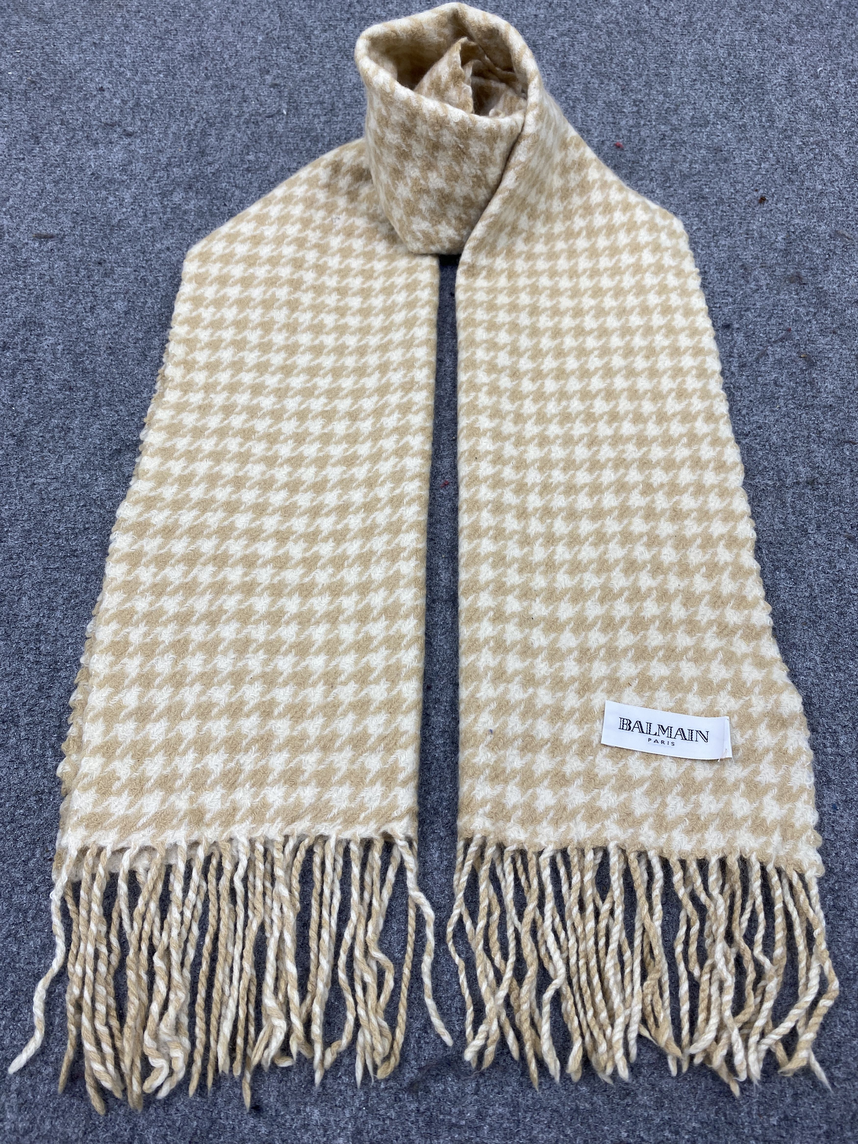 Balmain Balmain Scarf / Muffler / Neckwear - SC0317 Size ONE SIZE - 1 Thumbnail