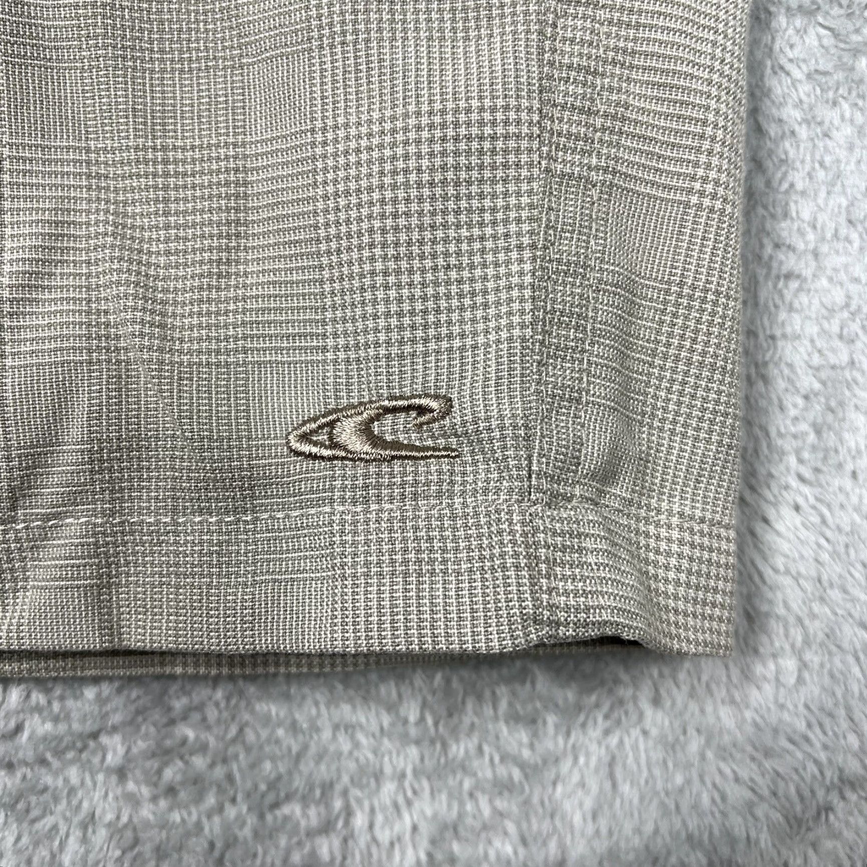 O'Neill O'Neill Chino Shorts Men's Size 32 Tan Beige Check Relaxed Fit 9” Inseam EUC Size US 32 / EU 48 - 2 Thumbnail