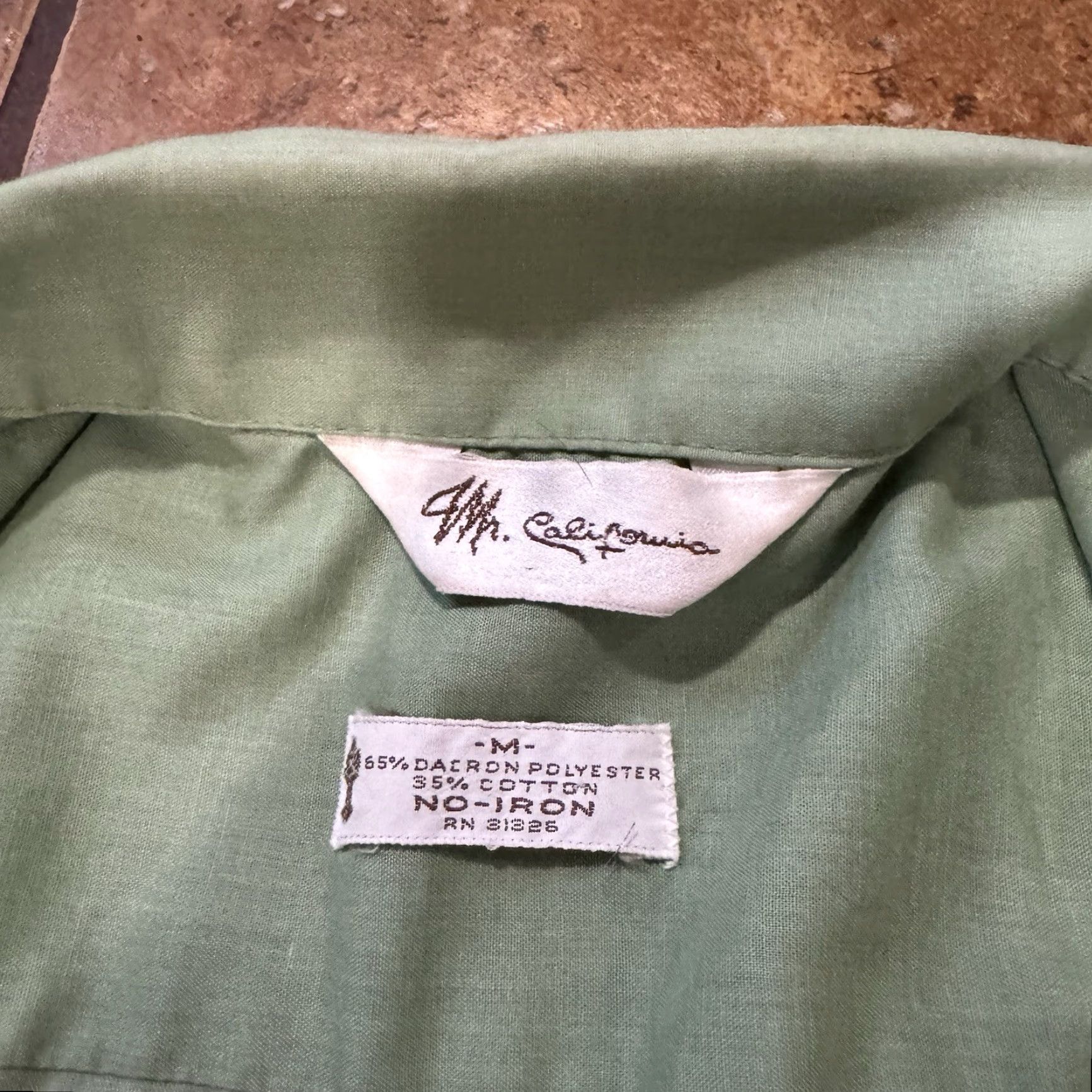 Vintage VINTAGE Pilgrim Shirt Button Front Green Size M Cotton 1960s-70s Shirt Mens Rockabilly Shirts Regular Long Sleeve Button-Front Green Mens Size US M / EU 48-50 / 2 - 3 Thumbnail