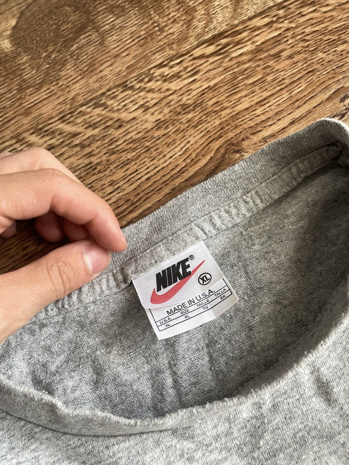 Nike × Vintage Rare Vintage Nike Swoosh Backhit Grey T Shirt Size US XL / EU 56 / 4 - 4 Thumbnail
