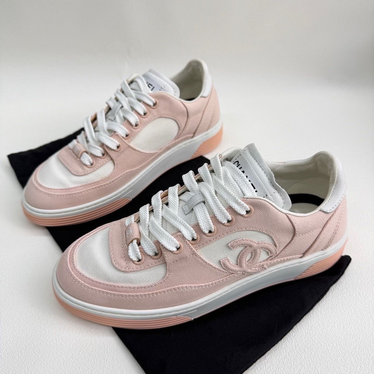 Chanel Chanel Pink Lowtop Sneakers us_6 Women Size US 6 / IT 36 - 1 Thumbnail