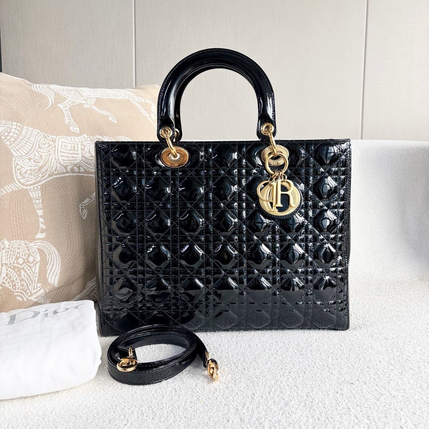 Dior Pre-loved Bag Very good condition Size ONE SIZE - 1 Thumbnail
