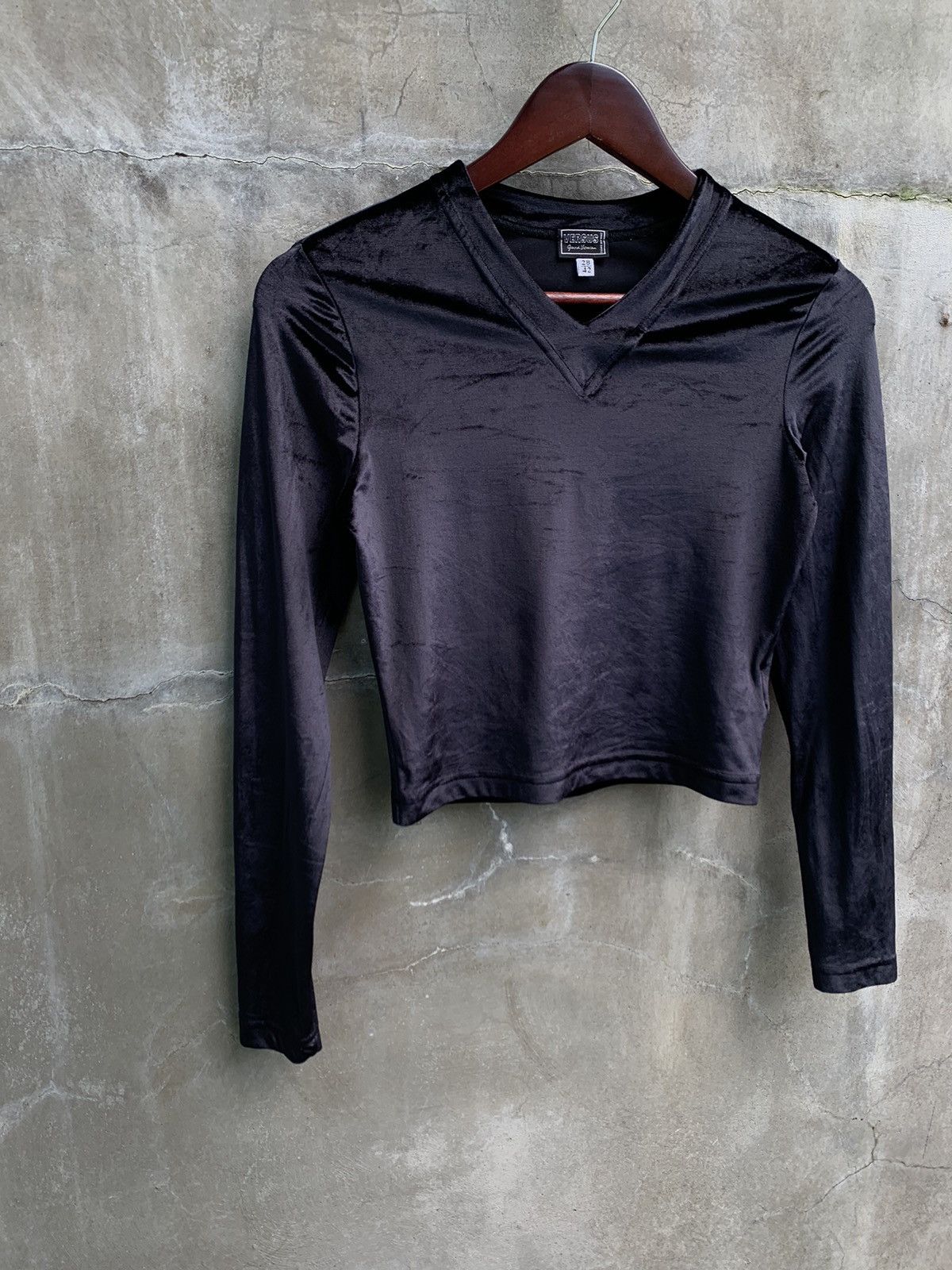 Versace Cropped V-neck Velvet Sweater Size XL / US 12-14 / IT 48-50 - 2 Thumbnail